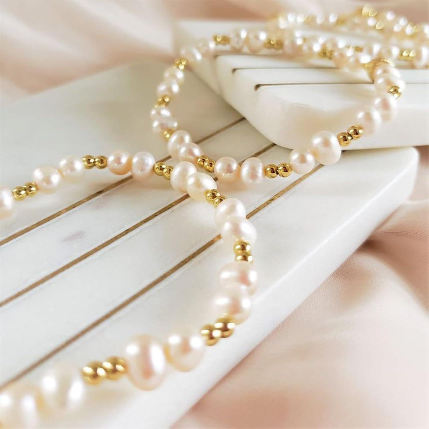 Kit de Fabricación de Pulseras Hpebl 2136pcs Perlas Doradas y Marfil