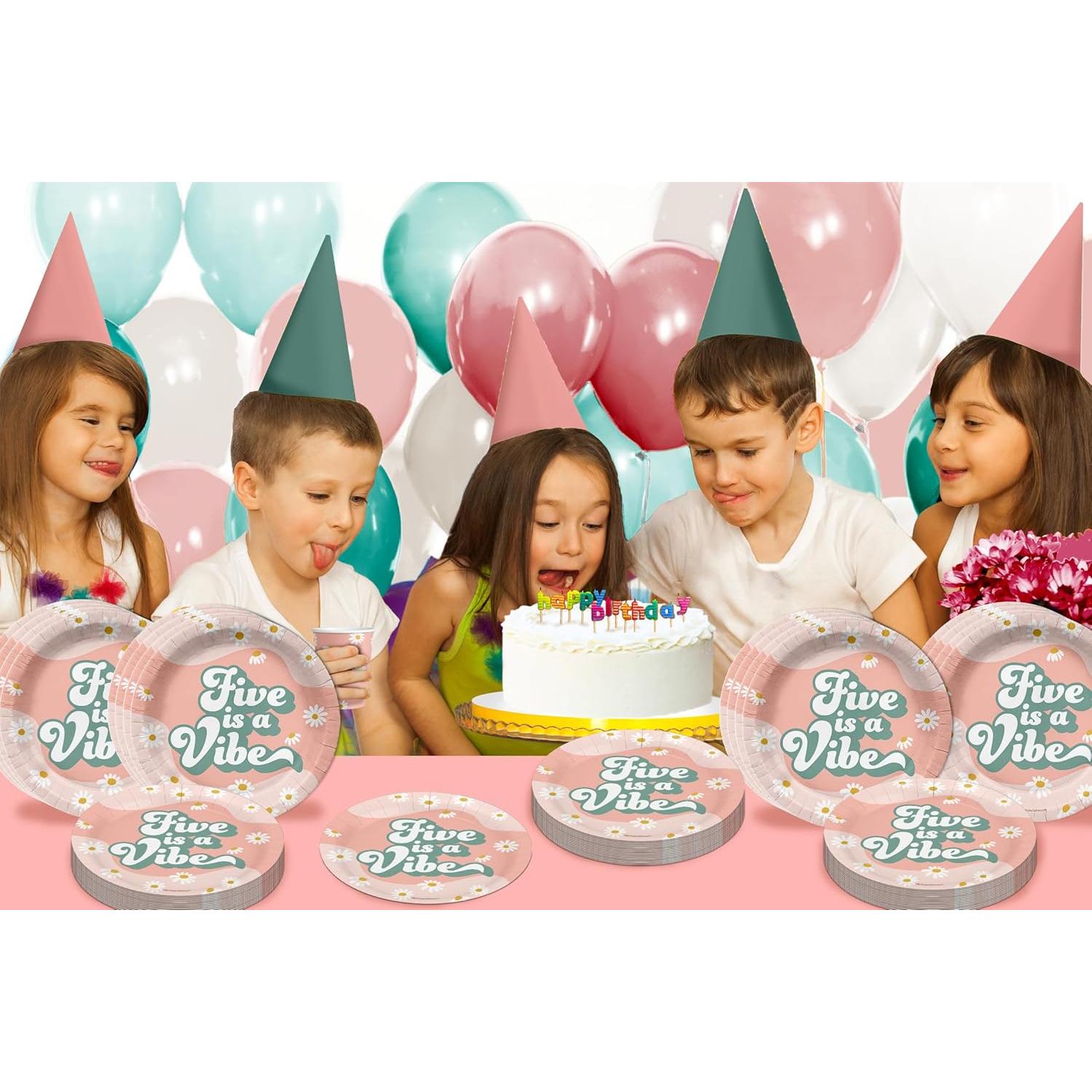 Platos de Fiesta Desechables Birthday Galore - 32 Piezas 9"