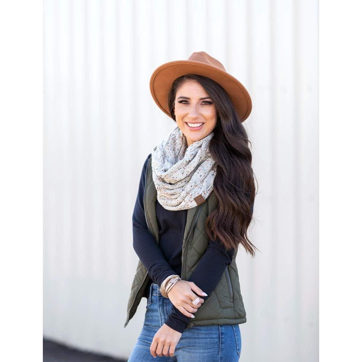 Bufanda Infinity de Punto de Cable Funky Junque - Mujer - Avena Confetti