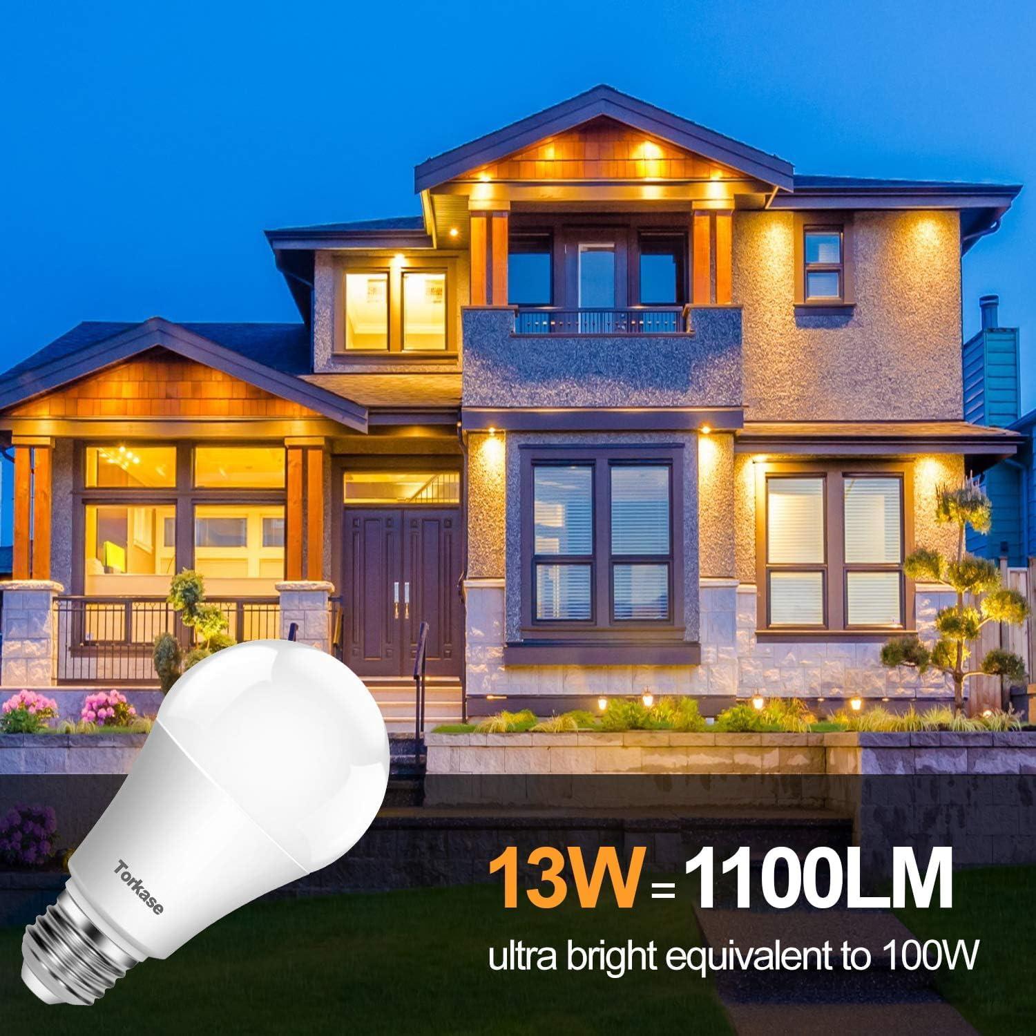 Bombillas LED Torkase 12W E26 con sensor luz - Paquete de 6