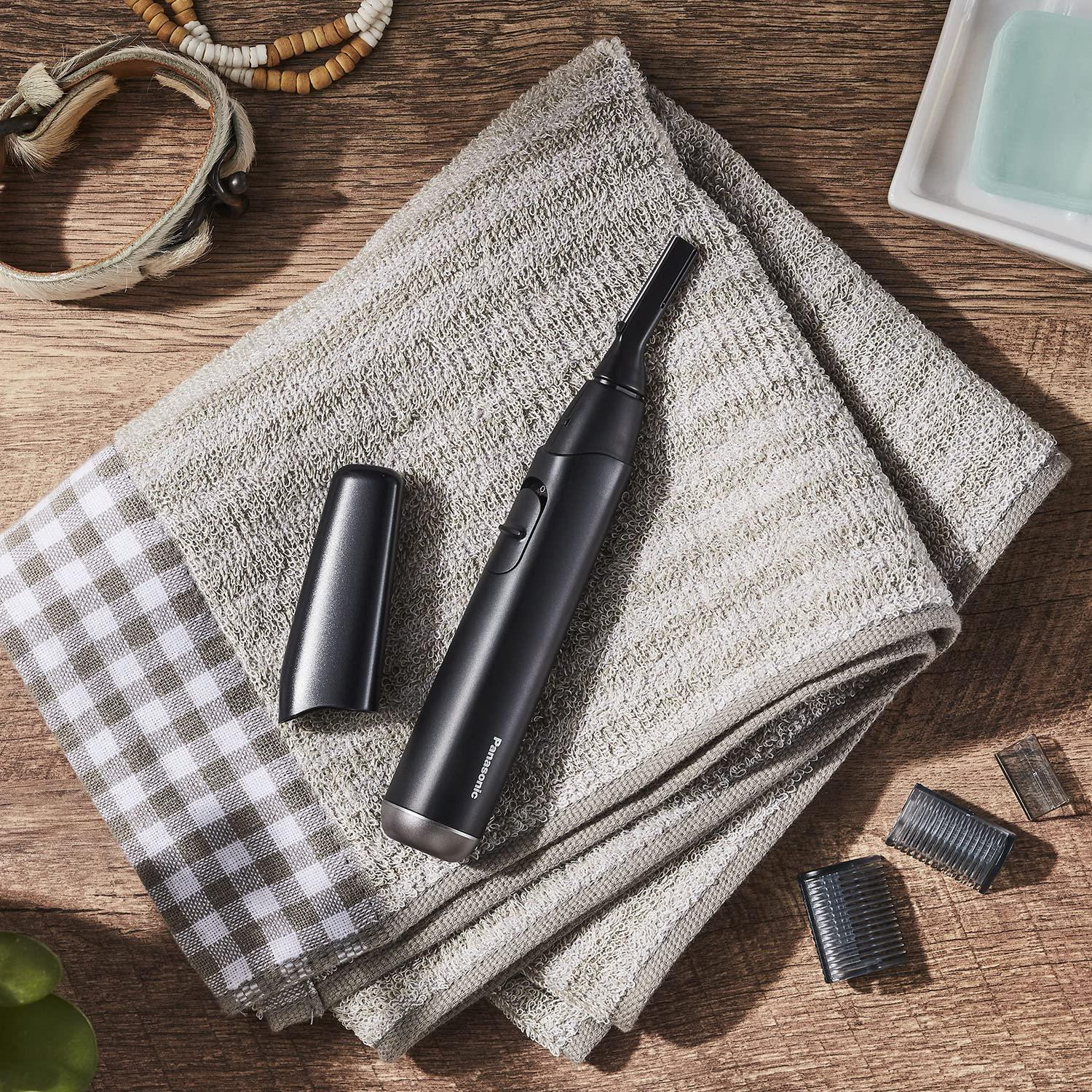 Recortadora Facial Panasonic ER-GM40-K, Húmedo/Seco, Negro