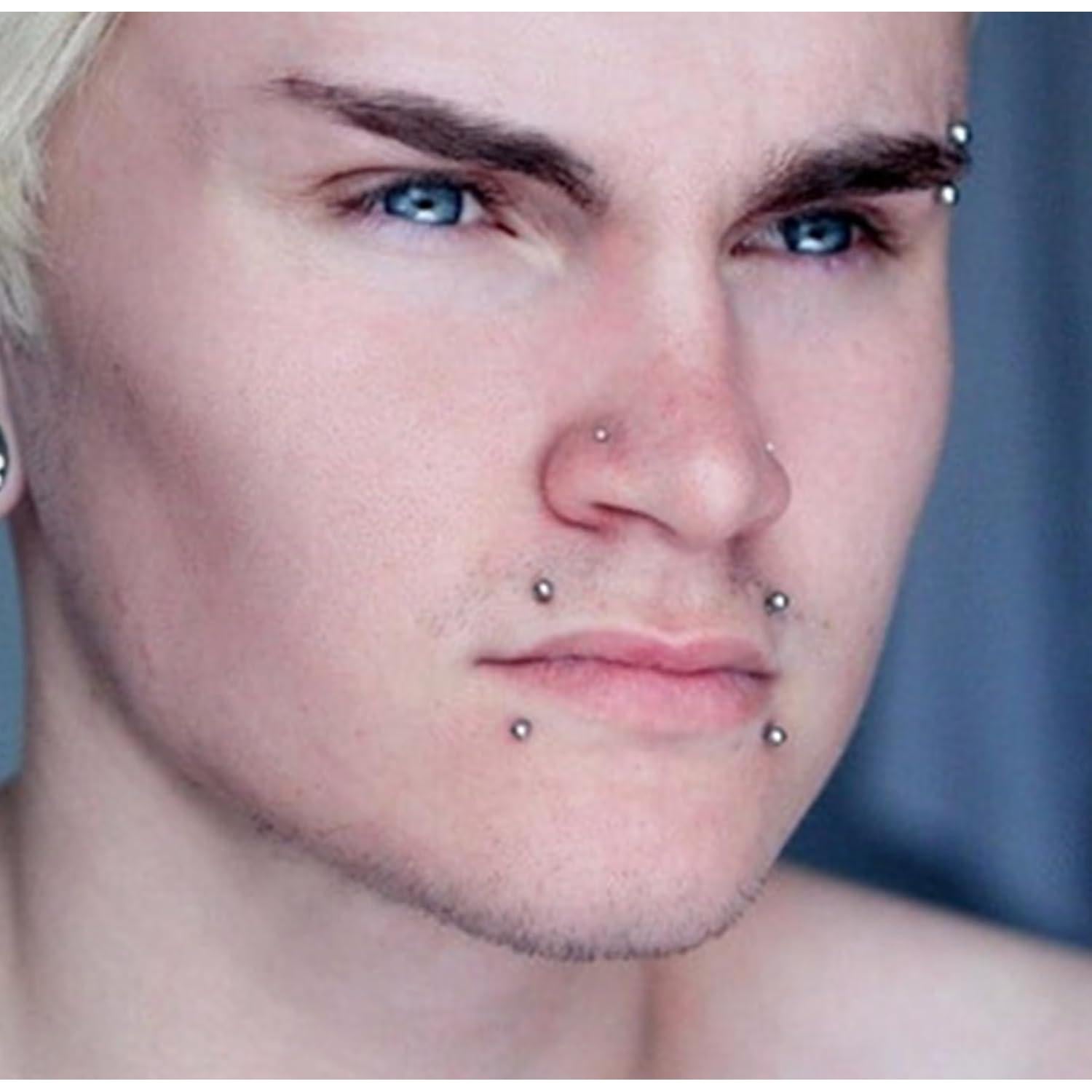 Anillo de Labio Falso QWALIT - Piercing Adhesivo 3-6mm