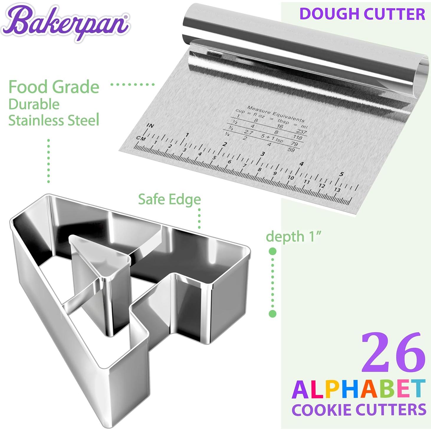 Juego de Cortadores de Galletas Alfabeto Bakerpan 26 Piezas 8.89 cm