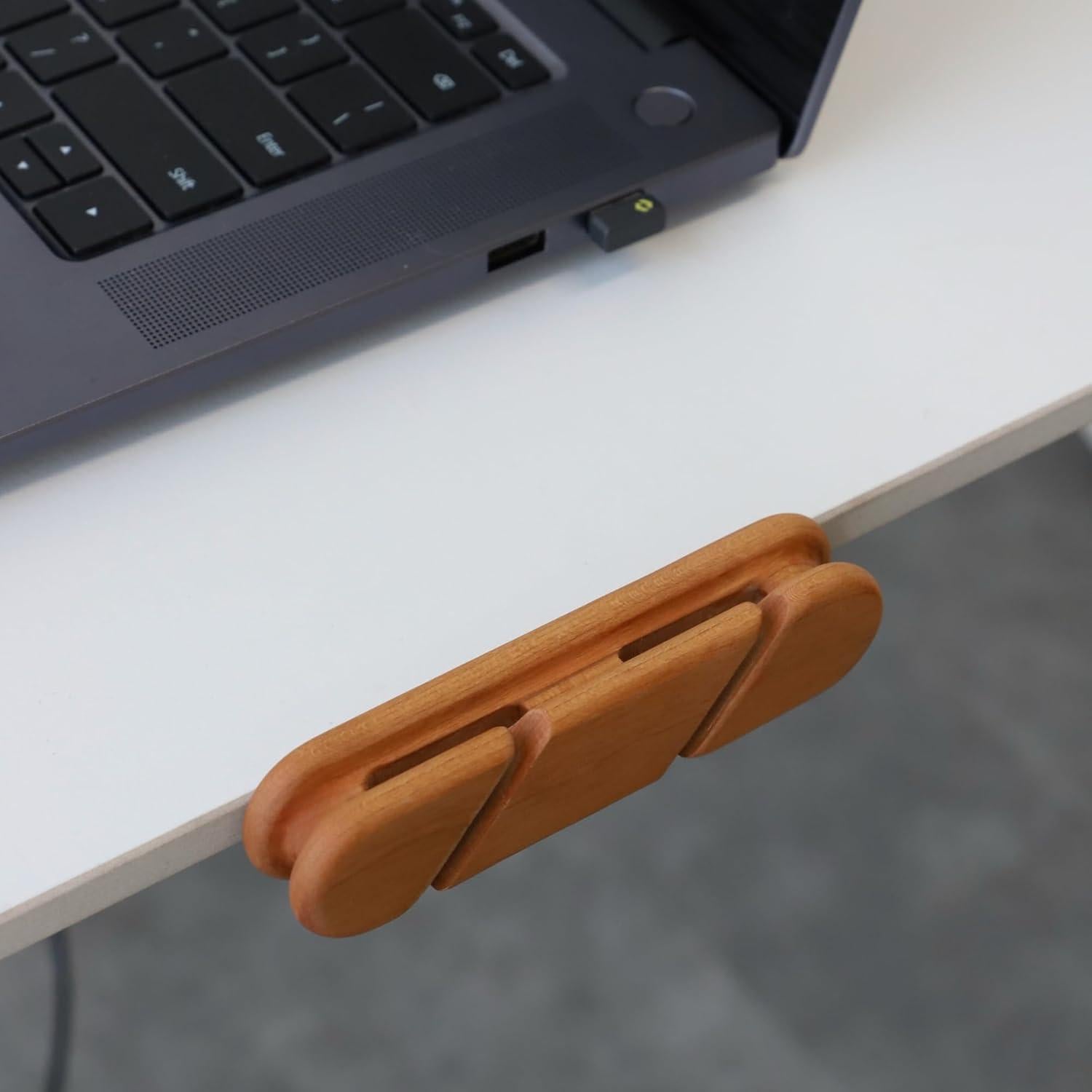 Clips de Cable Muso Wood Cereza - Organizador de Cables 3x2