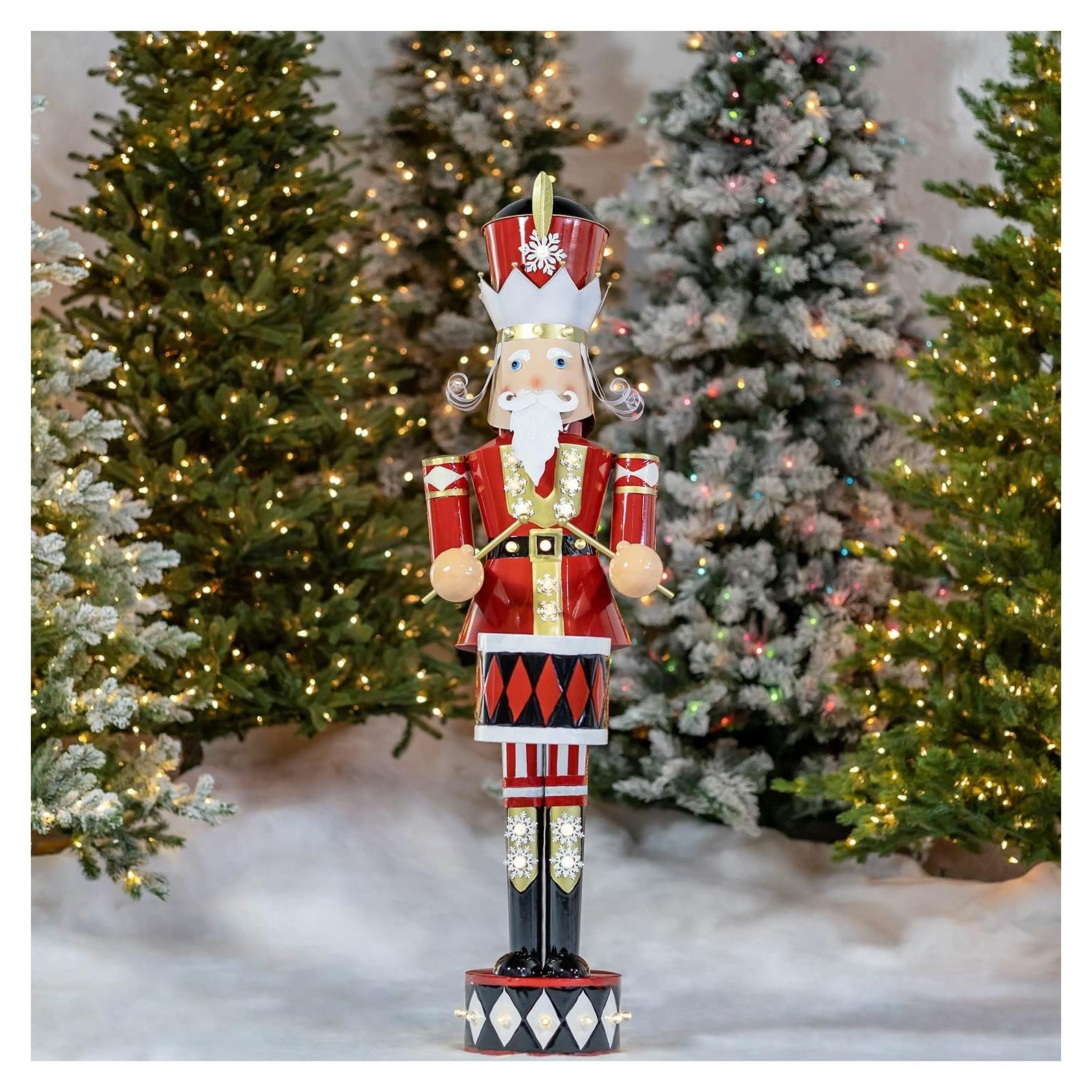 Cascanueces de Metal 1.52m con Luces LED George - Decoración Navideña