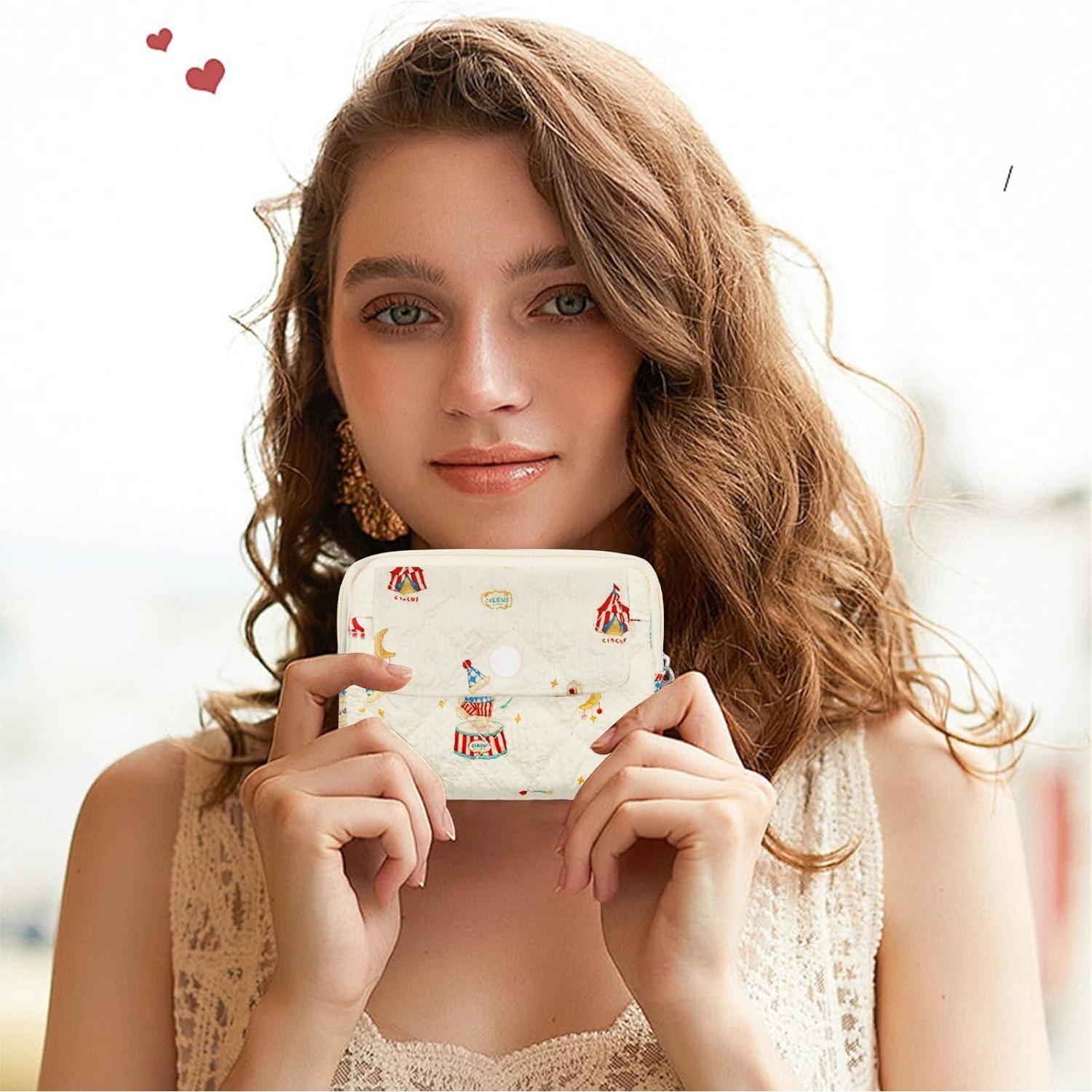 Monedero Acolchado LJCZKA para Mujeres Conejo Beige 12x9 cm