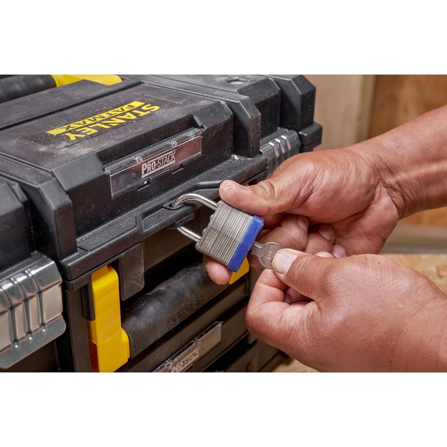 Caja de herramientas Stanley FatMax Tstak 21.5L con 2 cajones