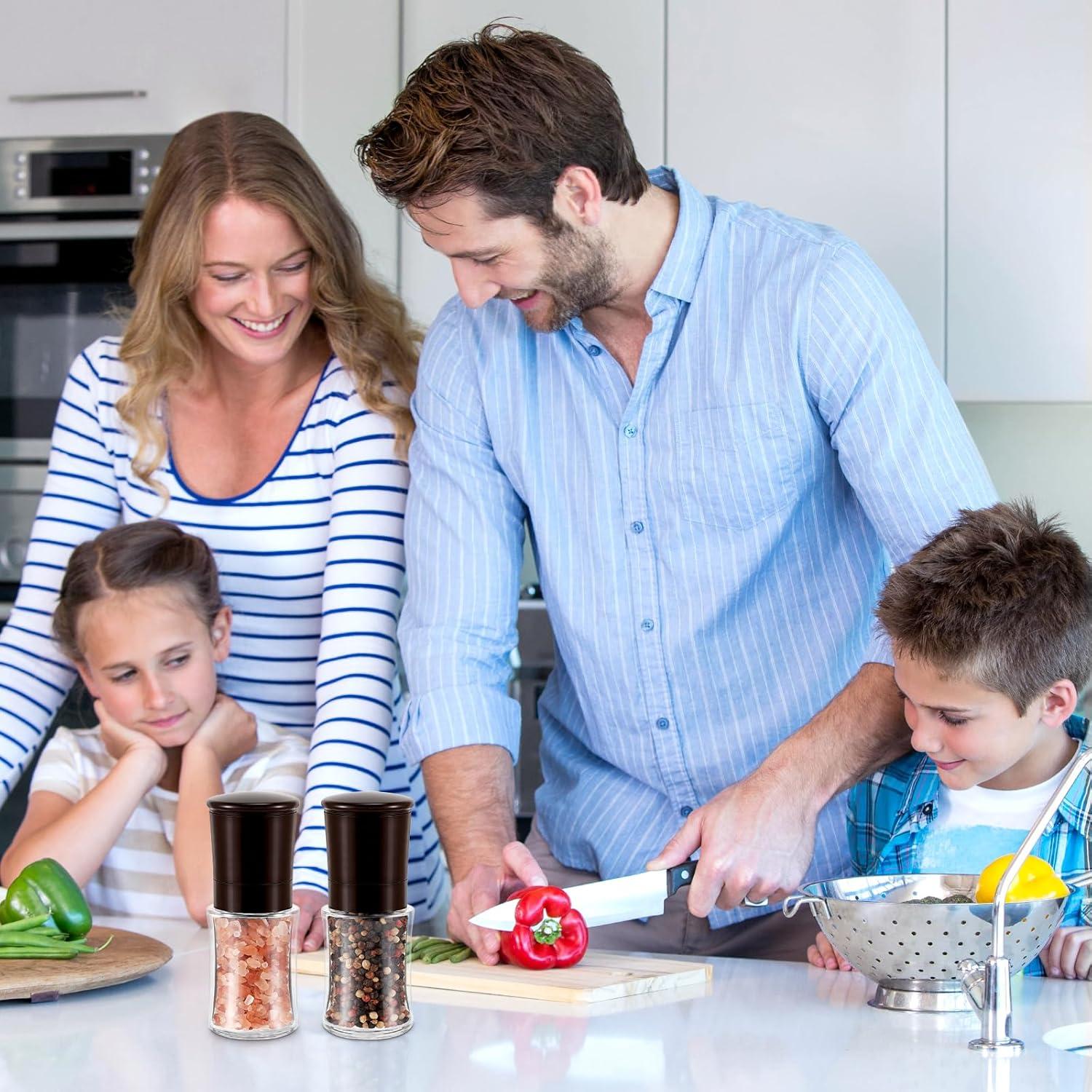 Juego de Molinillos de Sal y Pimienta Vzaahu Marrón, Pequeños, Ajustable