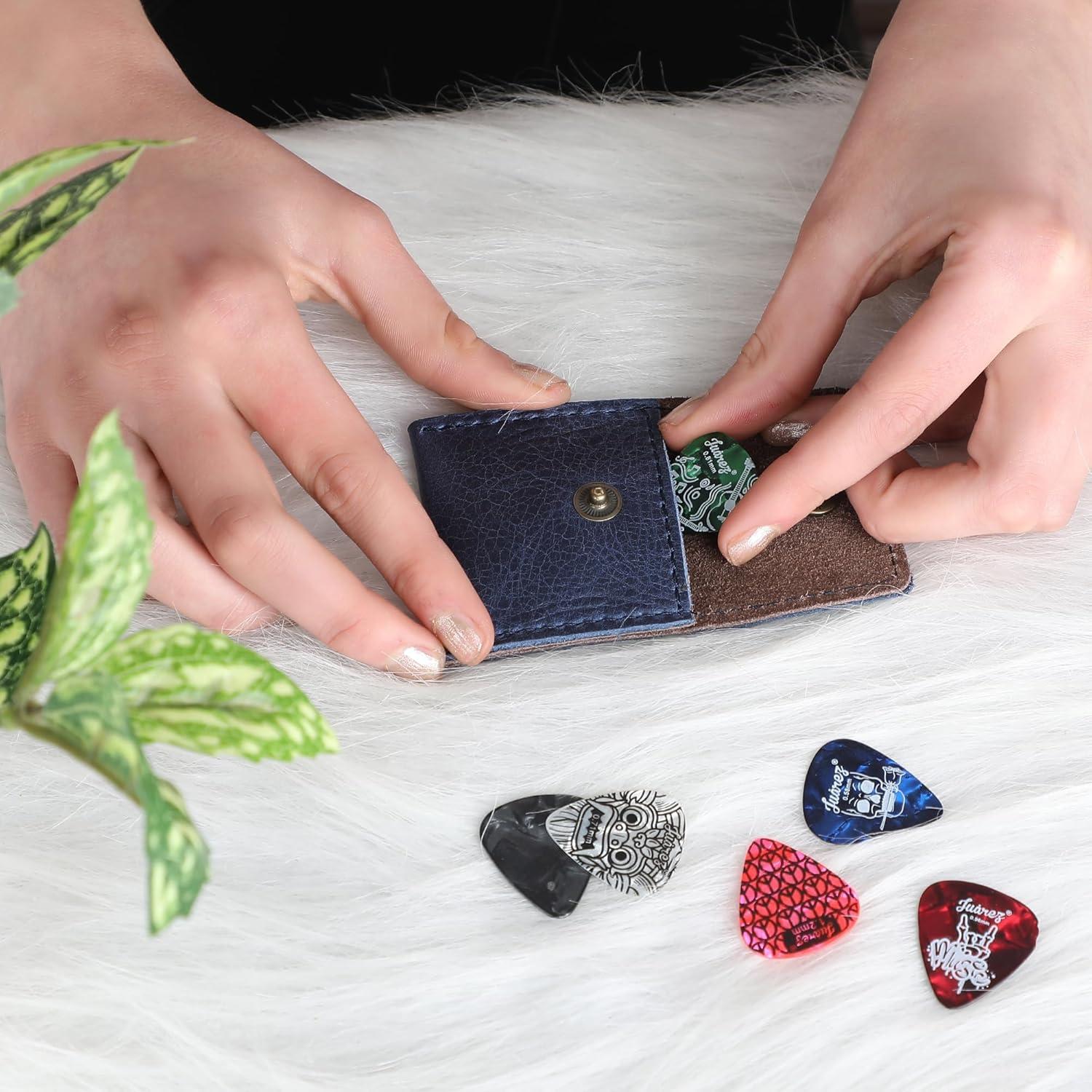 Funda de Anillo de Cuero Azul TheAntiq - Hecha a Mano, Compacta