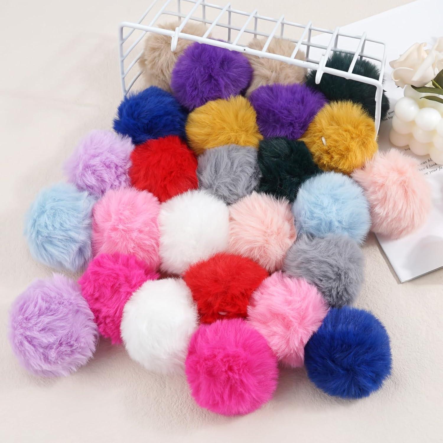 26 Pompones de Piel Sintética BBGifts 8.1 cm para Manualidades