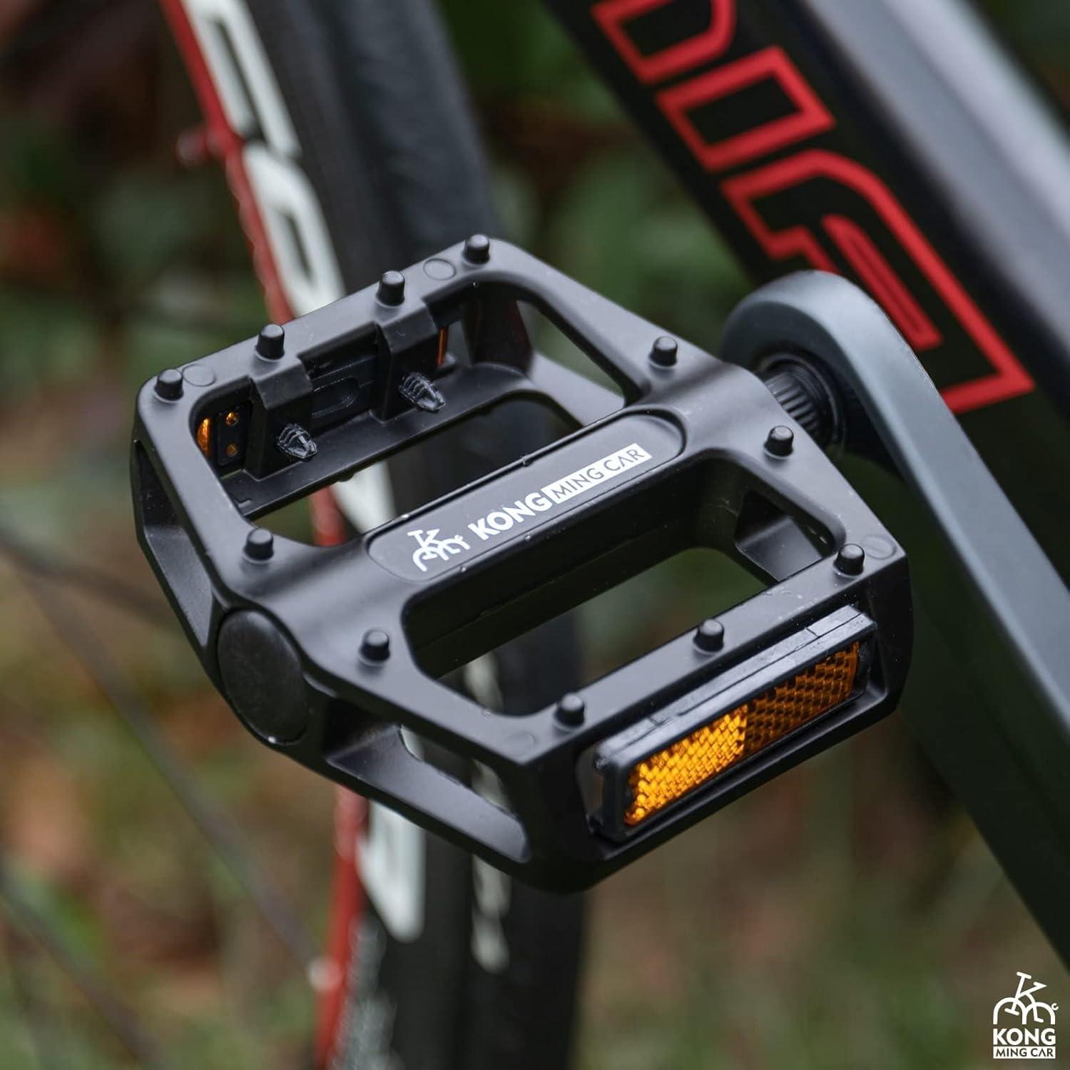 Pedales de Bicicleta KONG MING CAR Aluminio 100x104mm con Reflectores