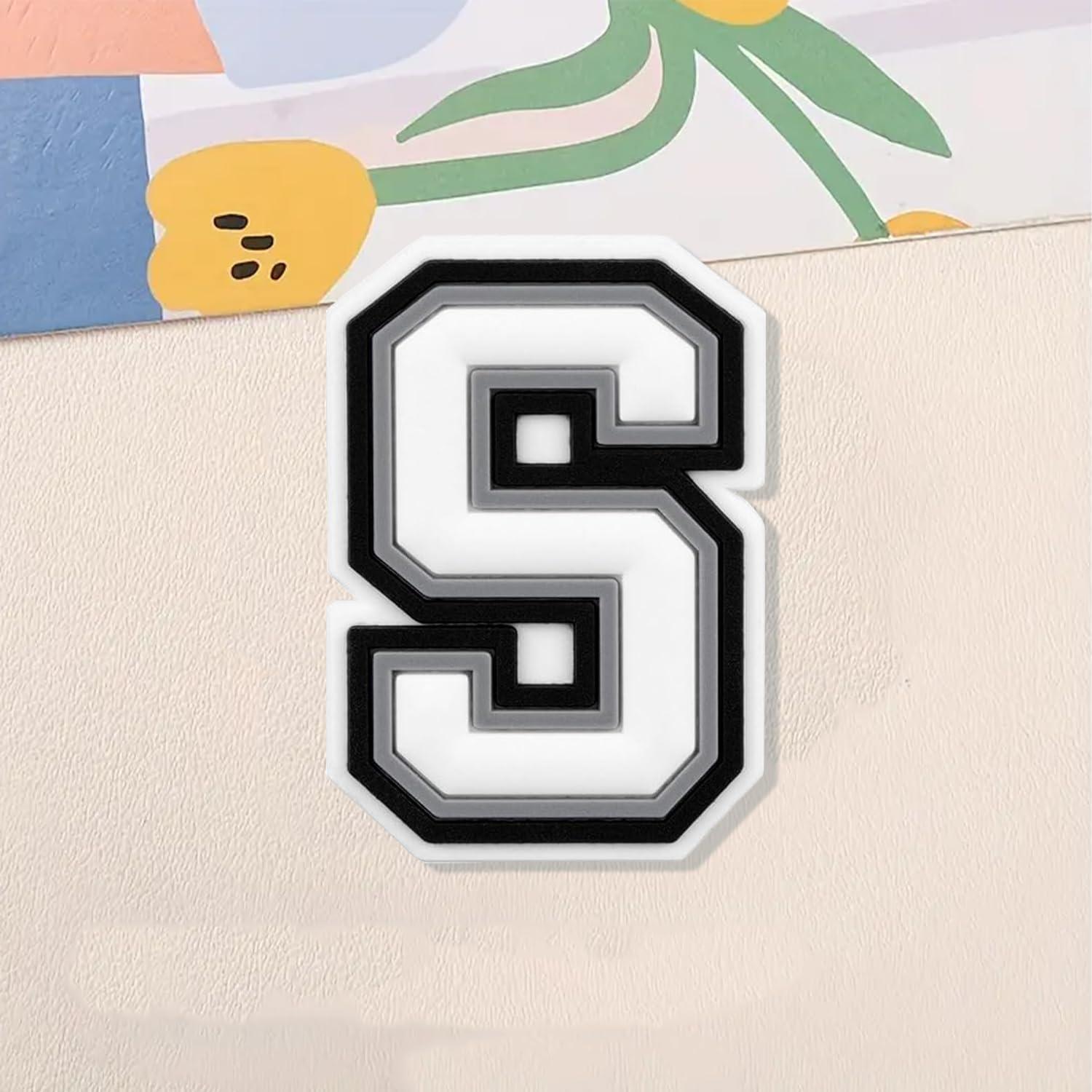 Encantos de Letra Individual Fannoday para Zapatos DIY - Letra S