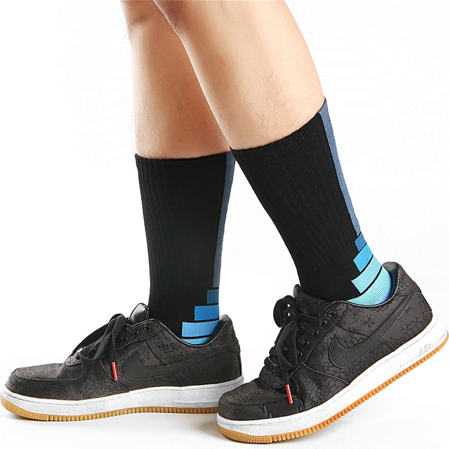 Calcetines atléticos de tripulación para hombres - 3 pares, control de humedad y soporte de arco