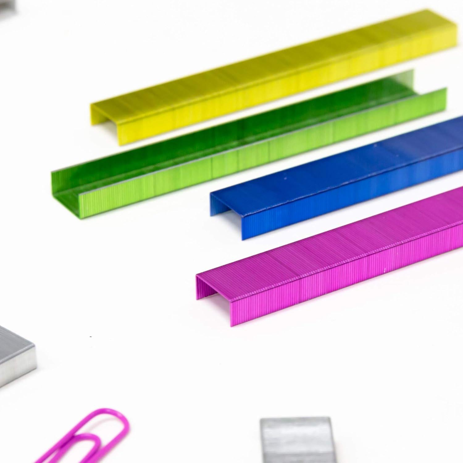 Grapas Estándar BAZIC 3000 Unidades Color Metálico