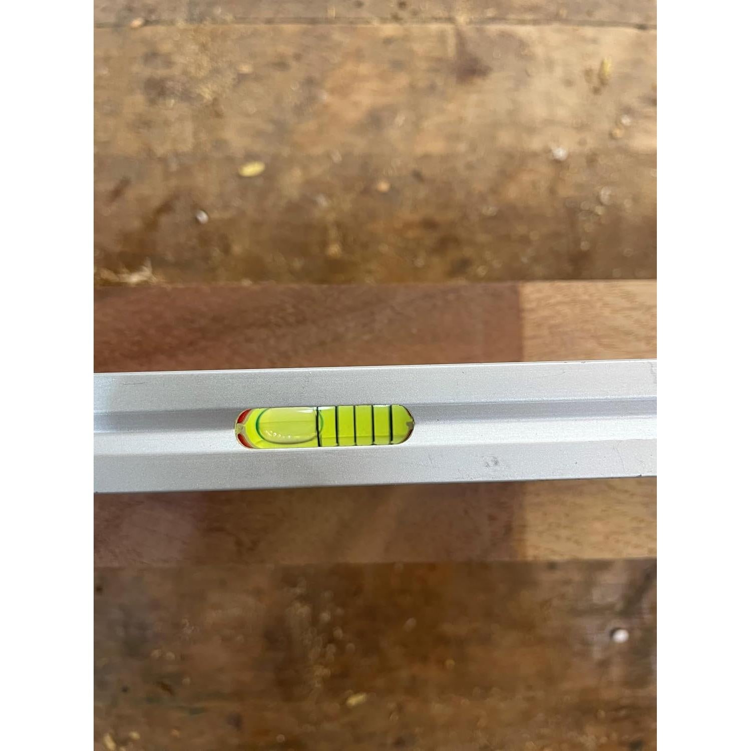 Nivel de Caja de Herramientas Magnético Swanson 30.48 cm Aluminio