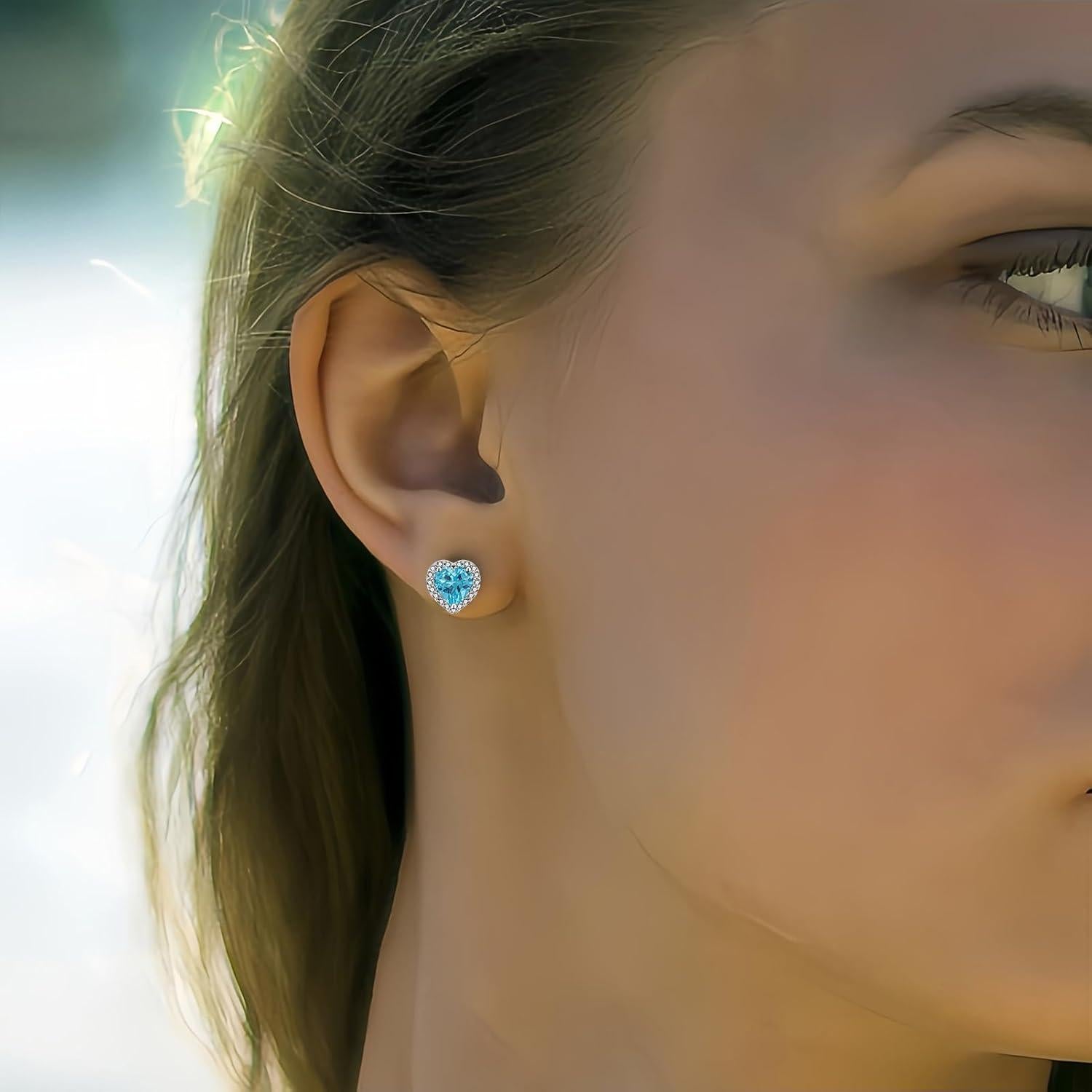 Pendientes de Stud YOMELA Corazón Aguamarina CZ 10mm