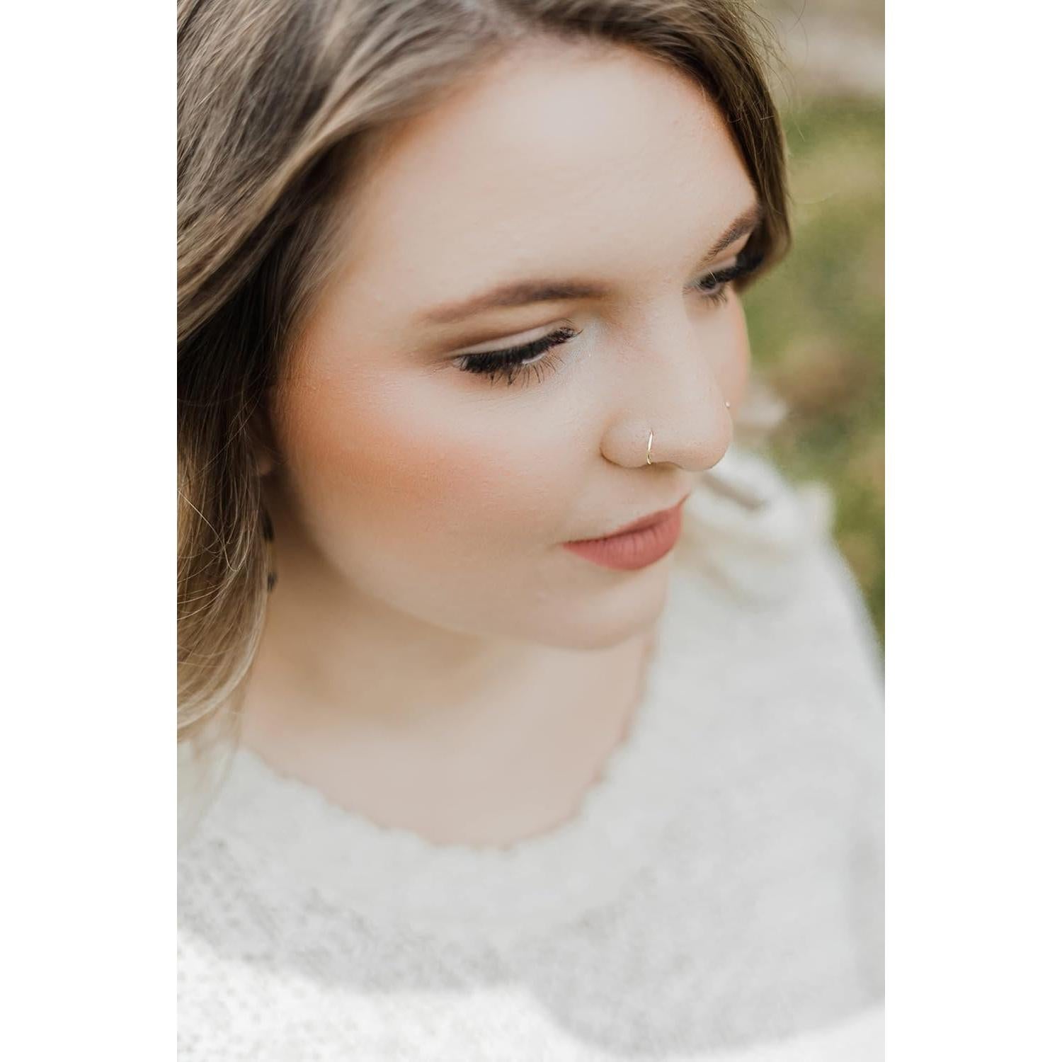 Aro de Nariz Relleno de Oro de 14k 6-7mm 20g Ajustable