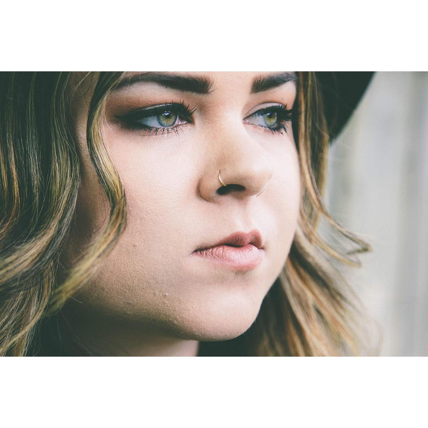 Aro de Nariz Relleno de Oro de 14k 6-7mm 20g Ajustable