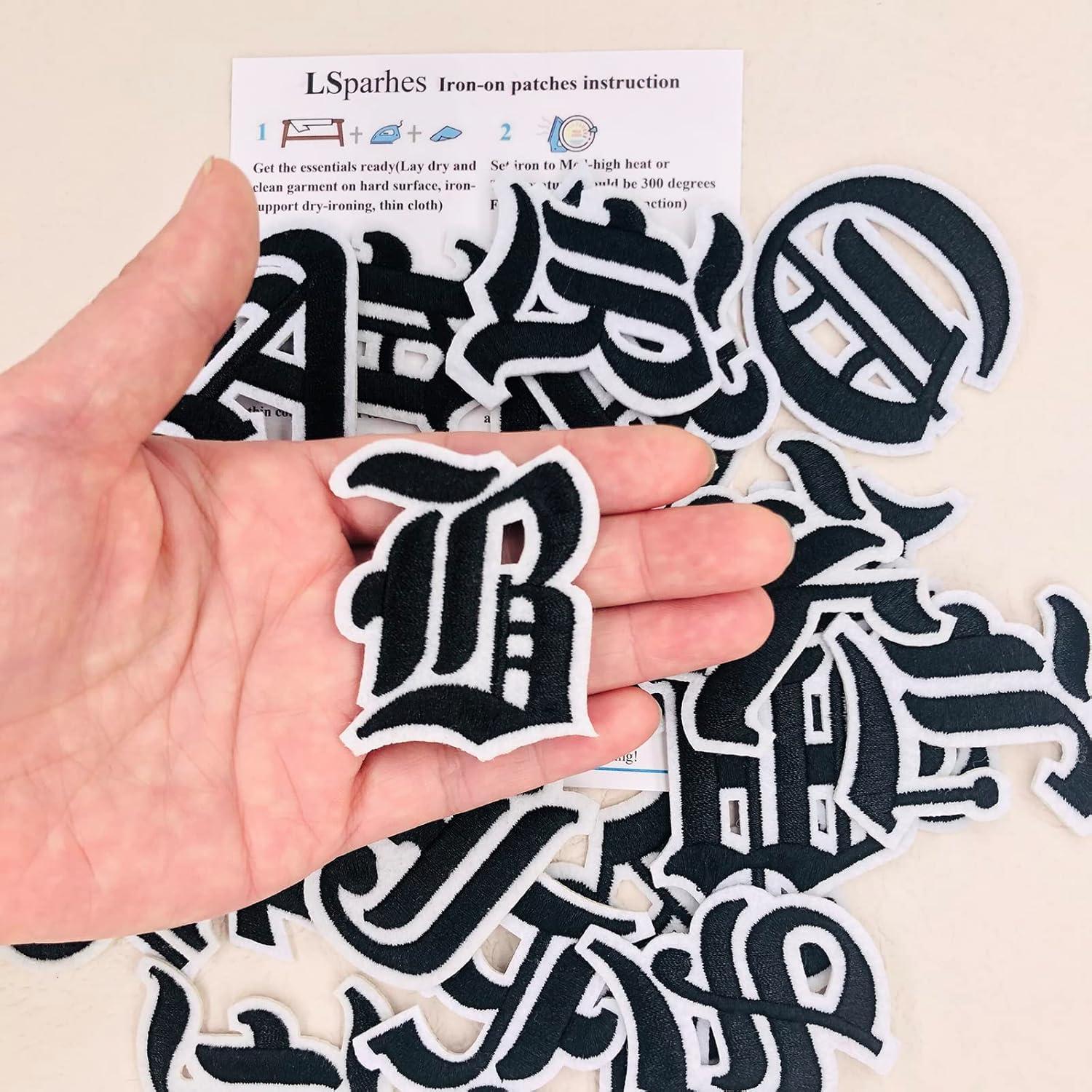 Parche de Letras Bordadas A-Z Gótico Negro 5.08 cm LSparhes