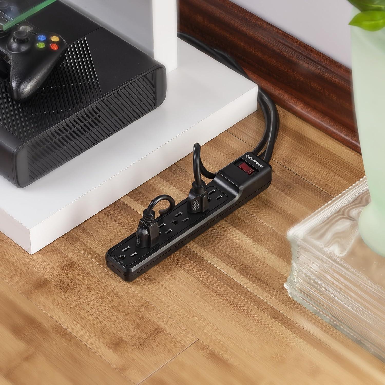 Protector contra Sobretensiones CyberPower CSB606, 900J, 6 Salidas, 1.83m