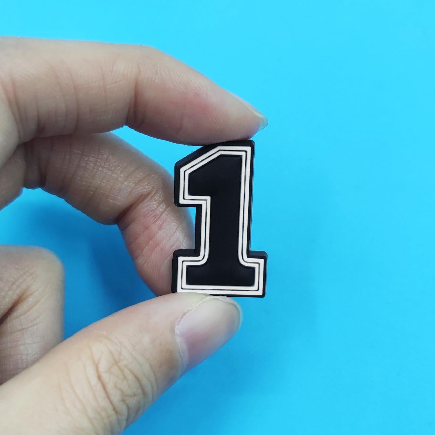 Encantos de Letras Personalizables PVC Negro Blanco Rosa