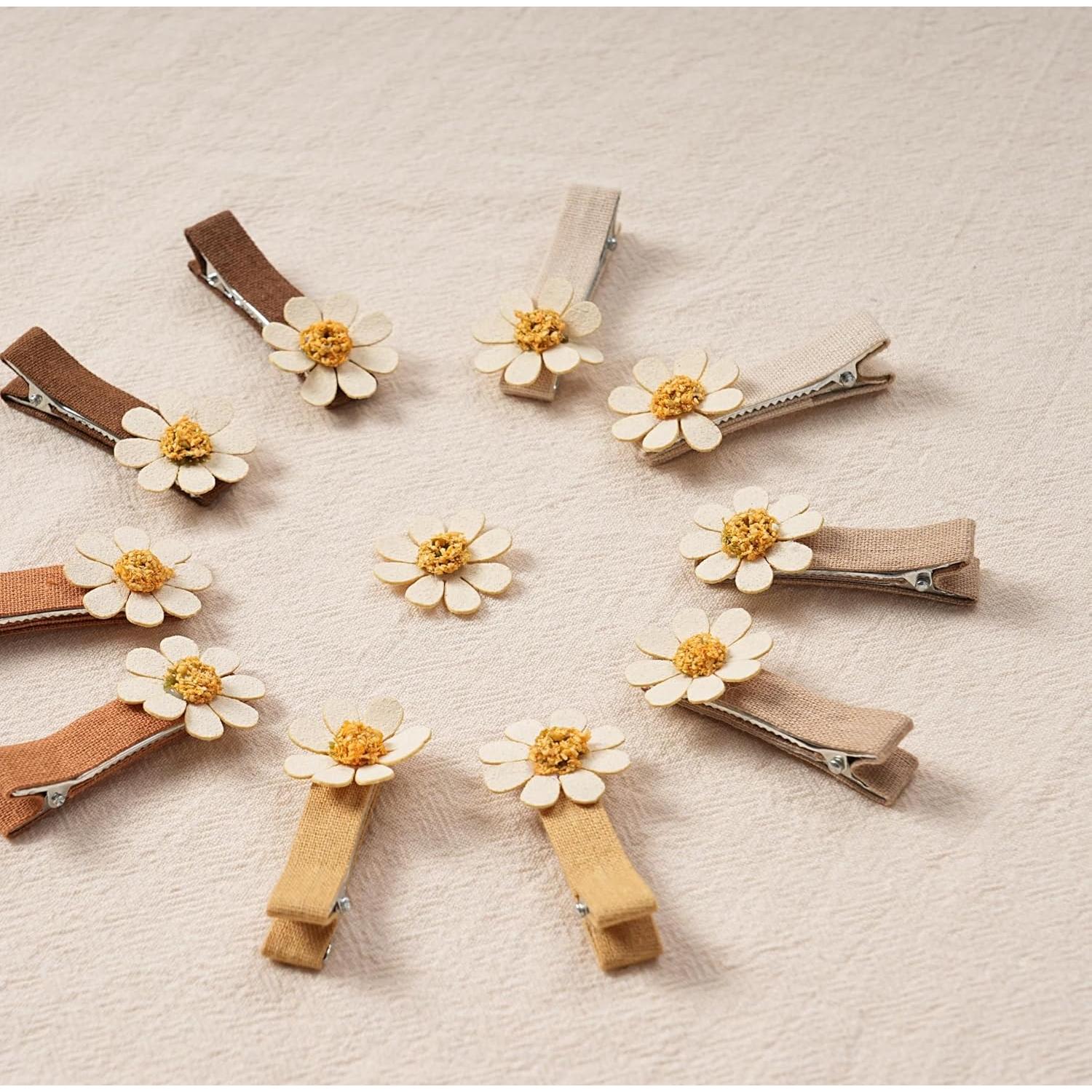 Pinzas para el cabello FANCY CLOUDS - 10 piezas con margaritas