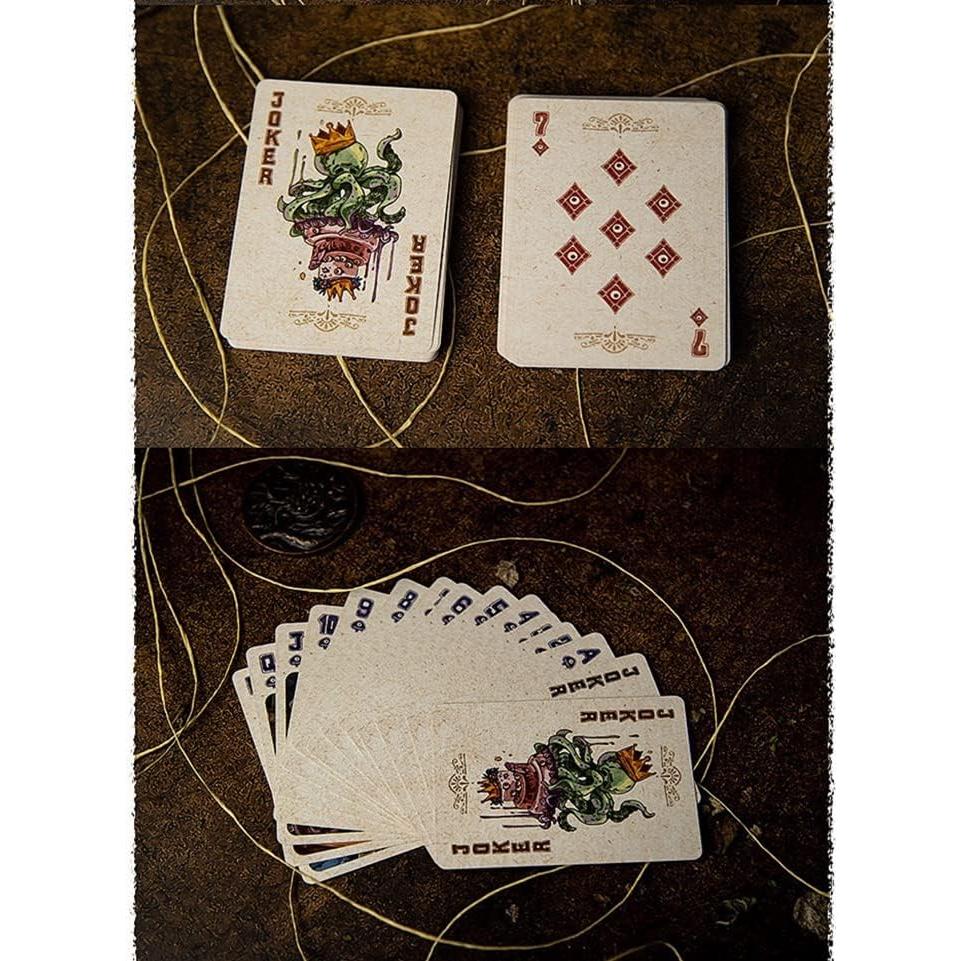 Juego de Cartas de Poker Cthulhu con Caja Organizadora