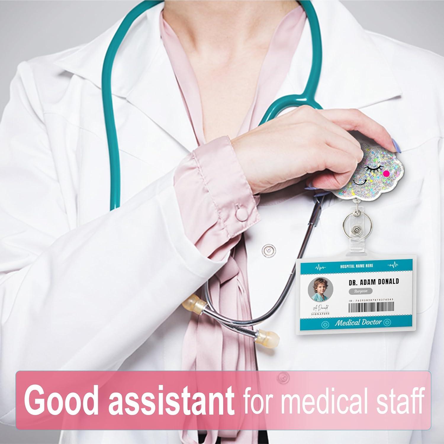 Portabotones Retráctil Nube Feliz GAHAPI con Llavero 5x2.5cm