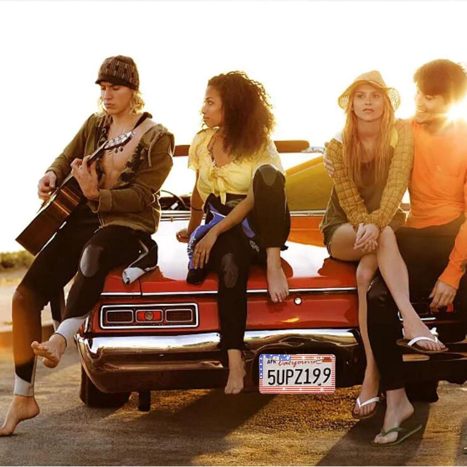 Marco de Placa de Licencia Bling ZukMi Americana 2 Piezas