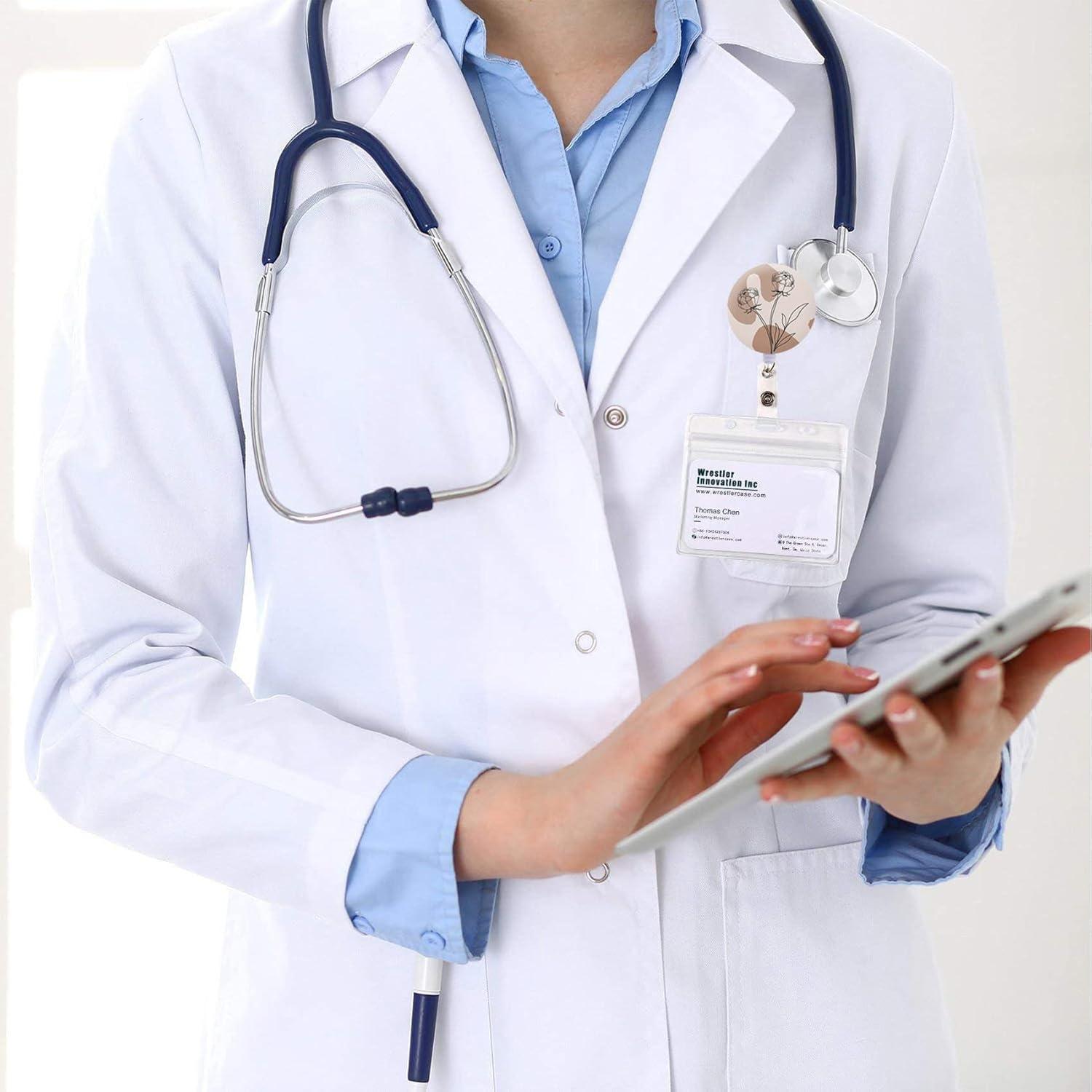 Porta Etiquetas Retráctil HEVITDA con Clip Cocodrilo - 3 Flores