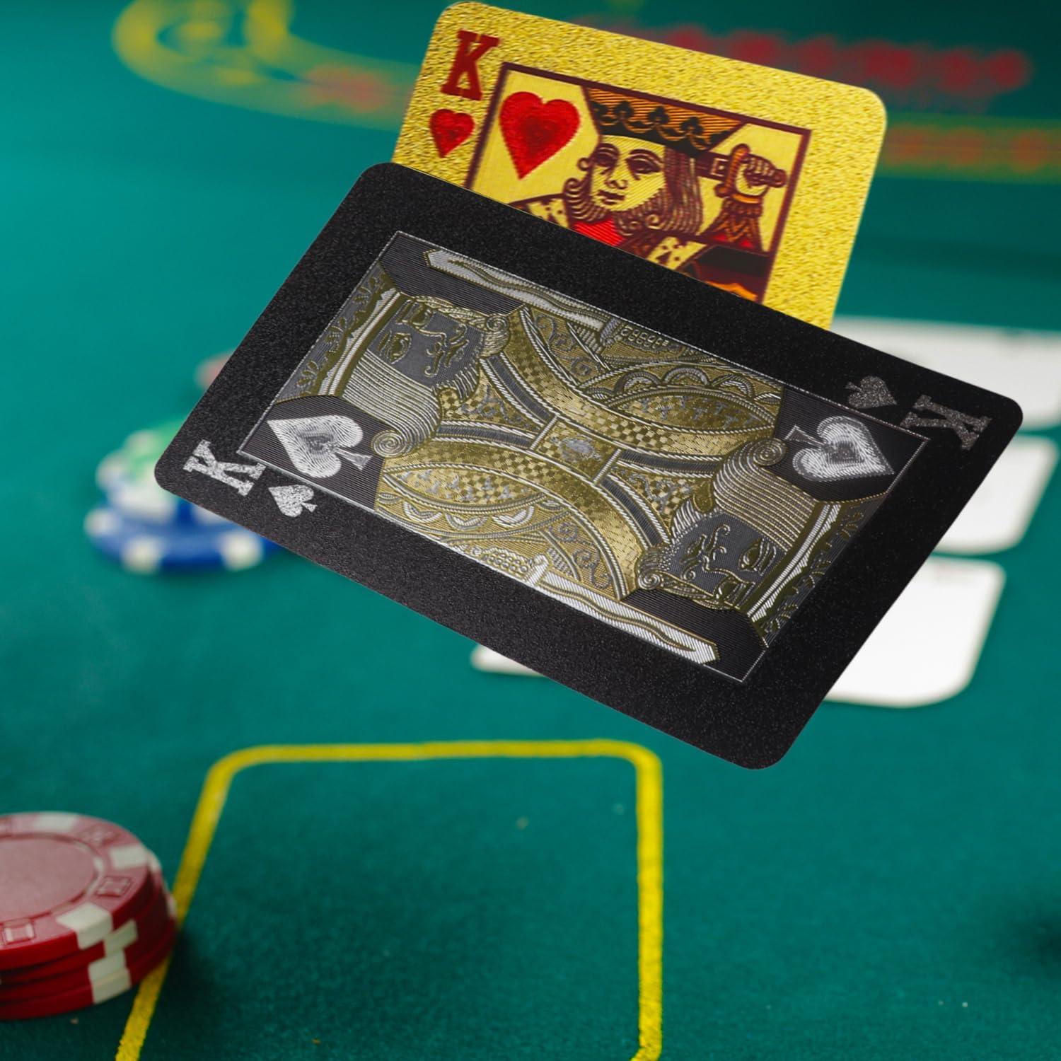 Cartas de Juego Negras con Foil Dorado - Baraja Impermeable