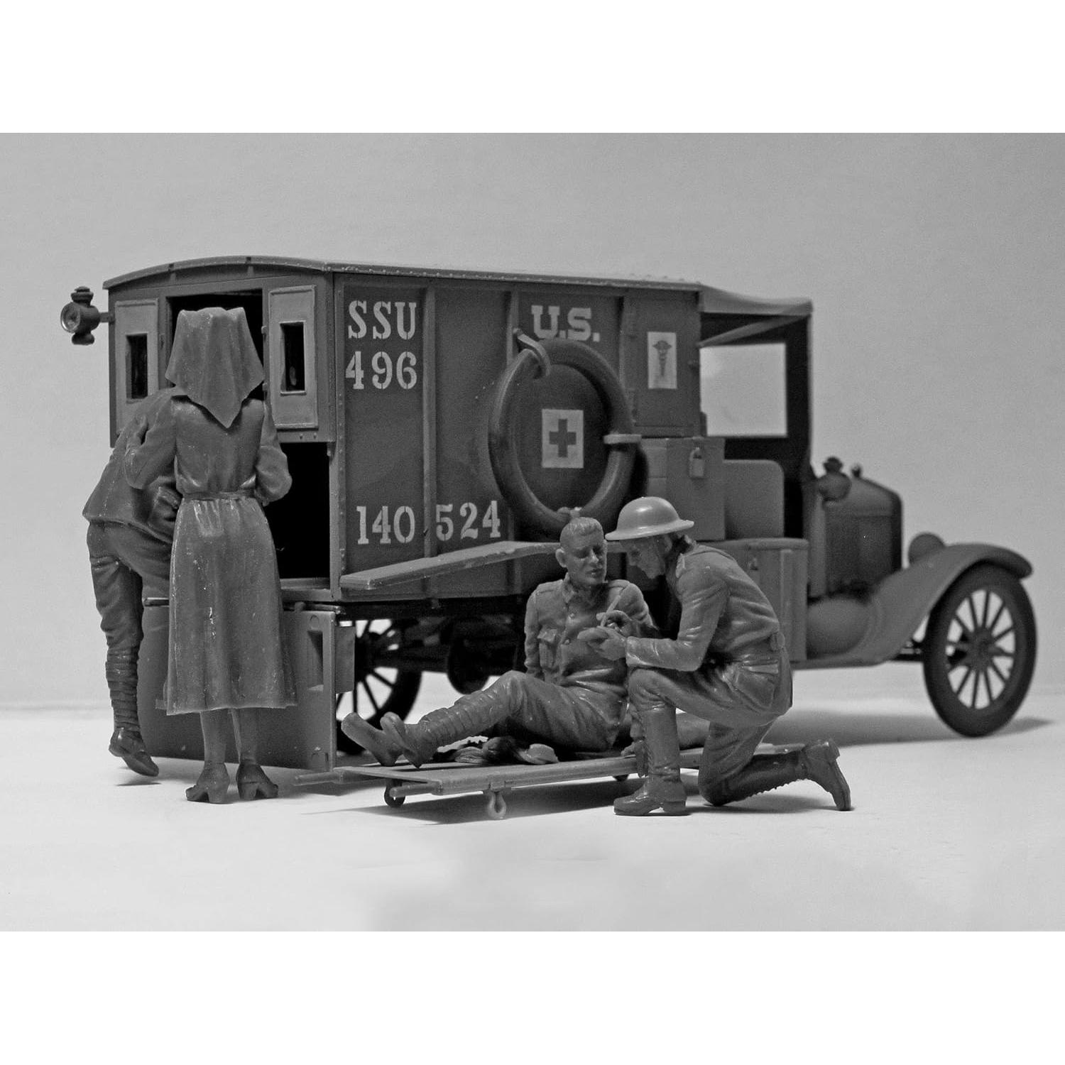 Figuras Militares de Plástico ICM 35694 - Médicos y Soldados WWI