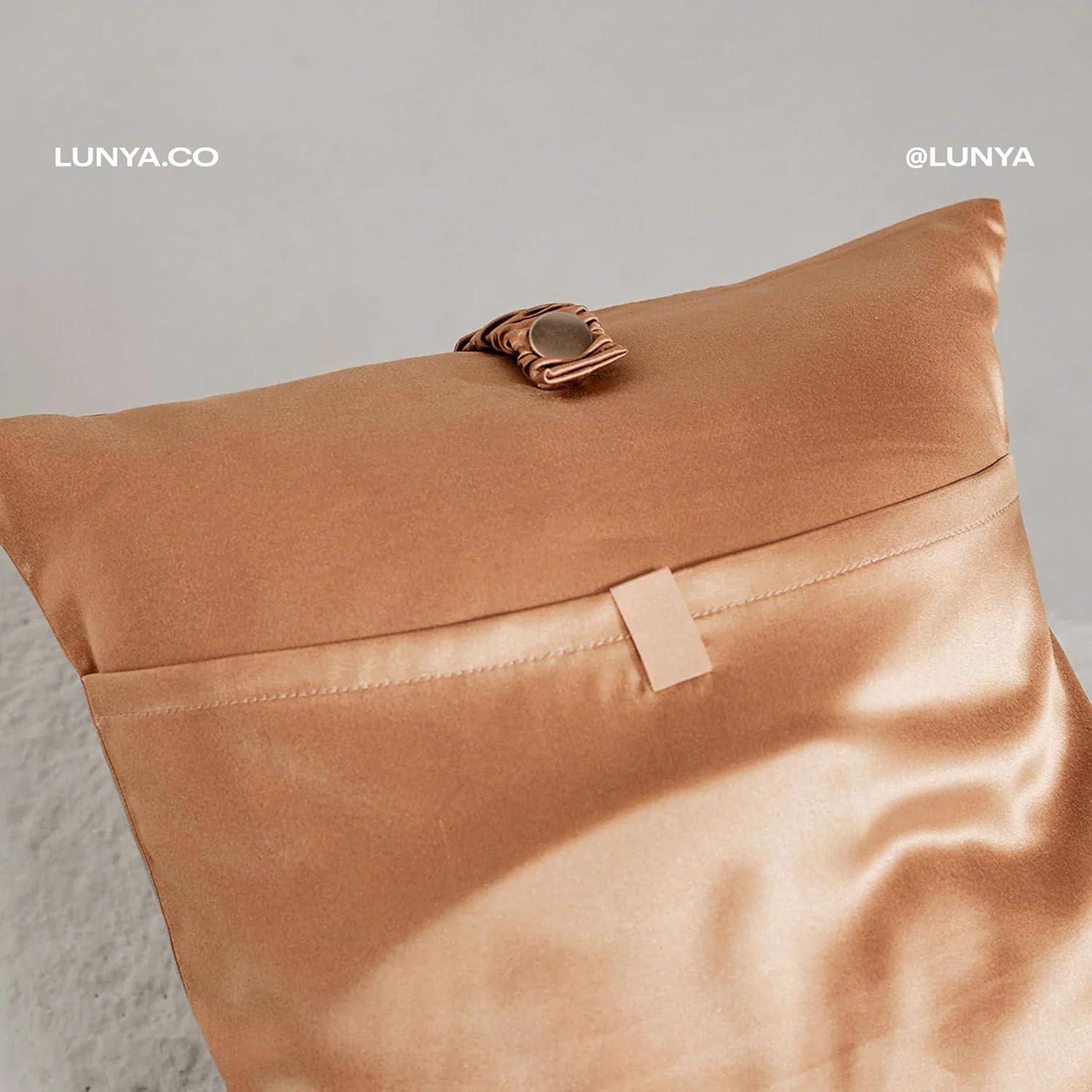 Almohada de Viaje Lunya de Seda Mulberry - Compacta y Lavable