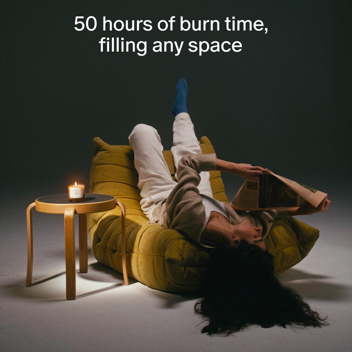 Vela Perfumada Salt & Stone Higo y Violeta 240g - Aromática