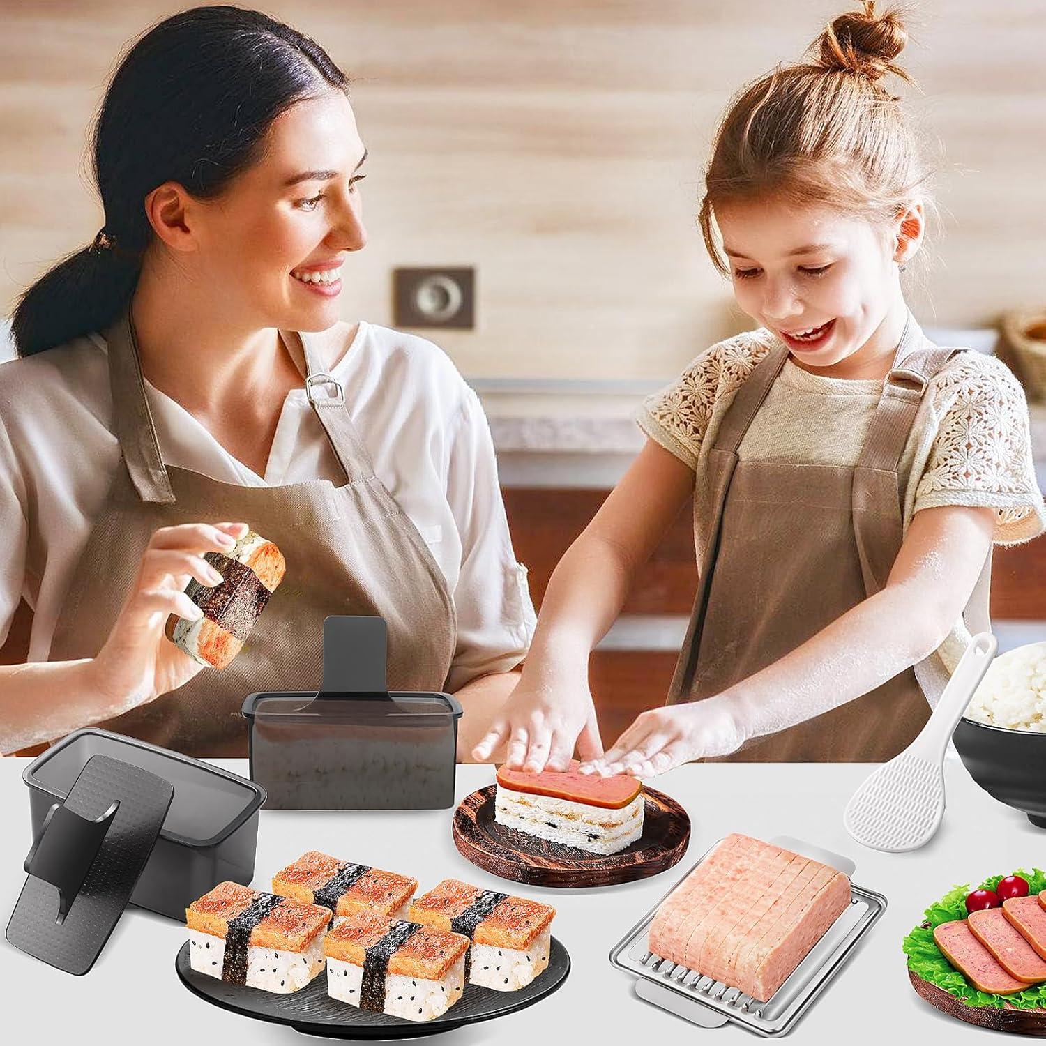 Kit de Molde Musubi YONGJUNG 2 Piezas con Cortador Acero Inoxidable