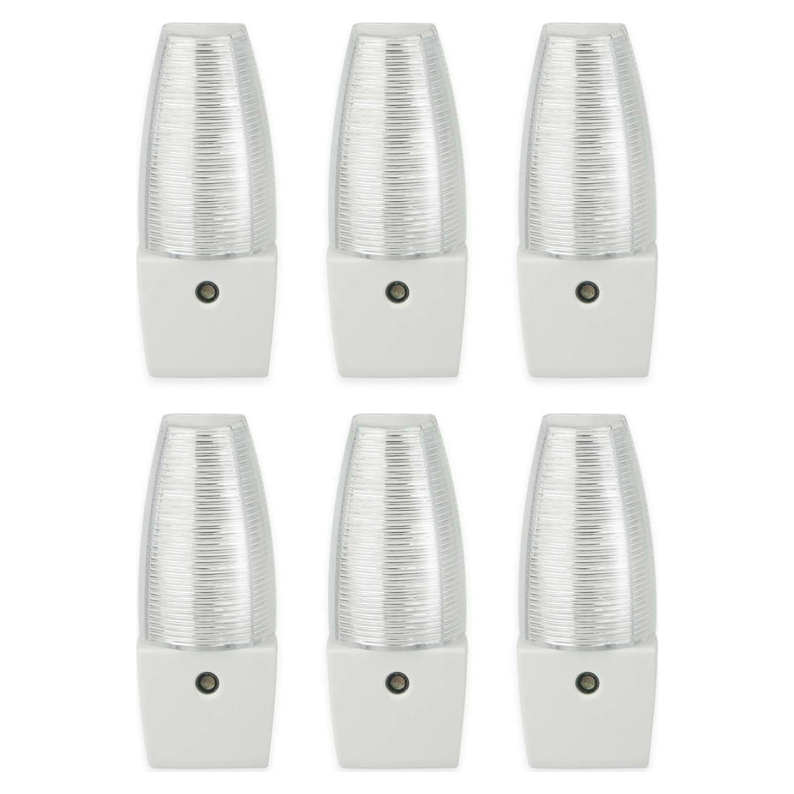 Luz Nocturna LED Enchufable OSKOS con Sensor Automático