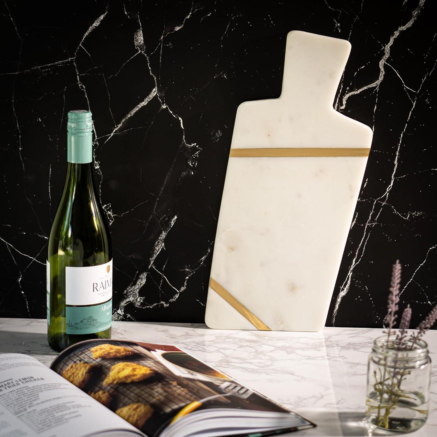 Tabla de Queso de Mármol Cork & Mill 38.1x17.8 cm Hecha a Mano