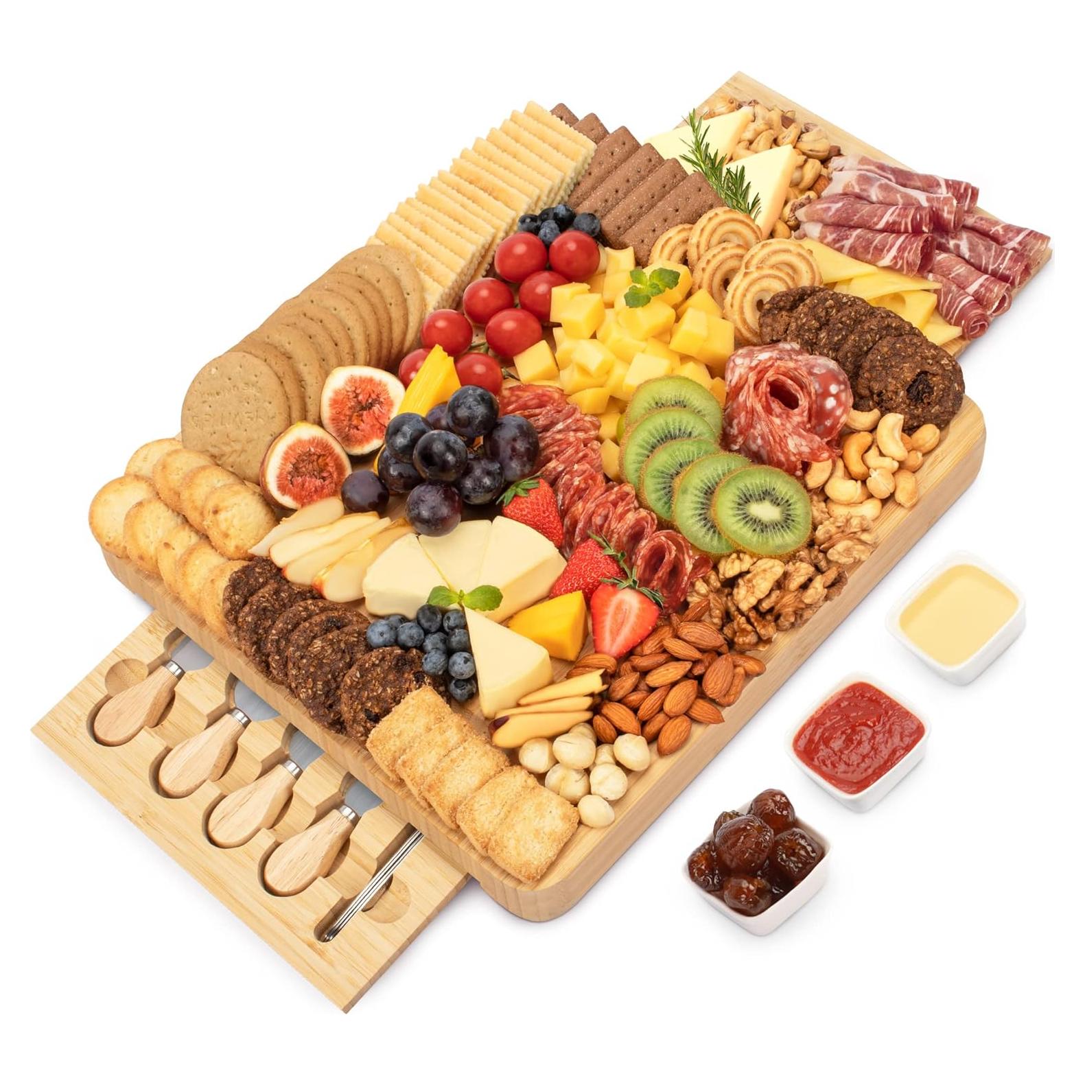 Tabla de Charcutería FamRica de Bambú con 2 Cajones y Accesorios