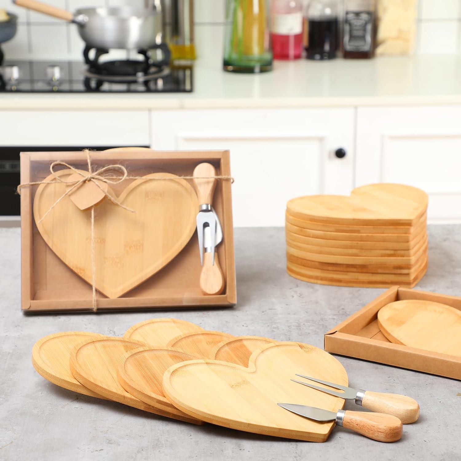 Set de Tabla de Queso Corazón Nuogo con Cuchillos y Regalos