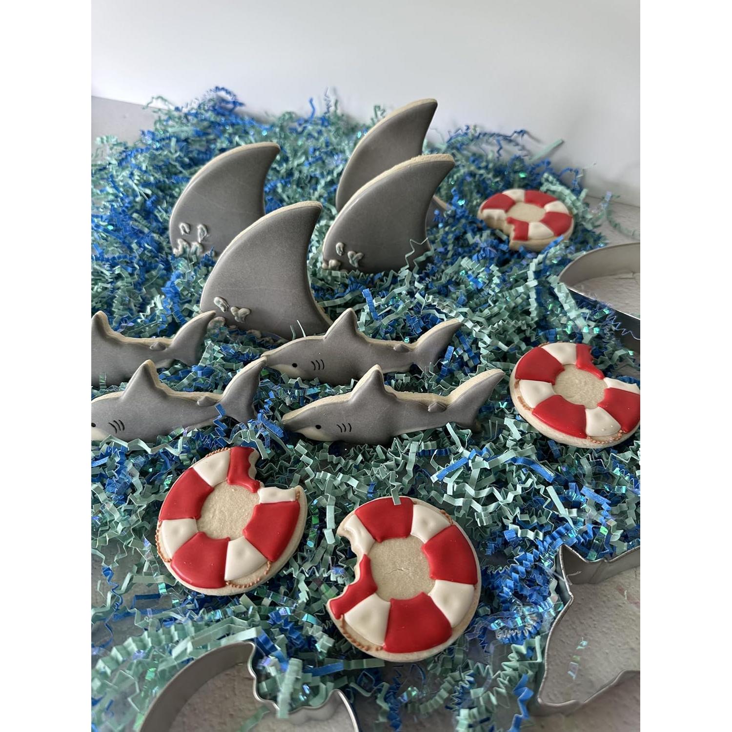 Cortador de Galletas Tiburón R&M 11.43 cm Gris para Repostería