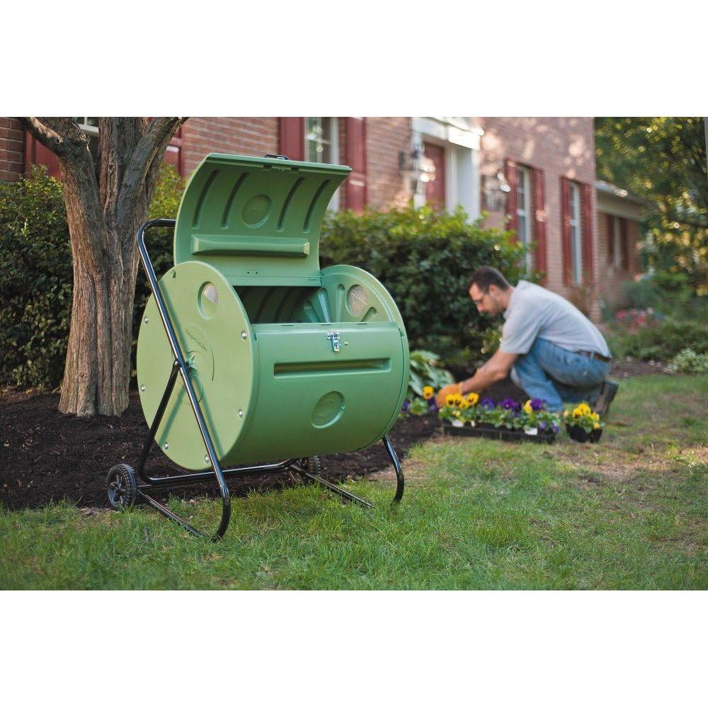 Compostador Móvil Mantis Back Porch 140L con Ruedas
