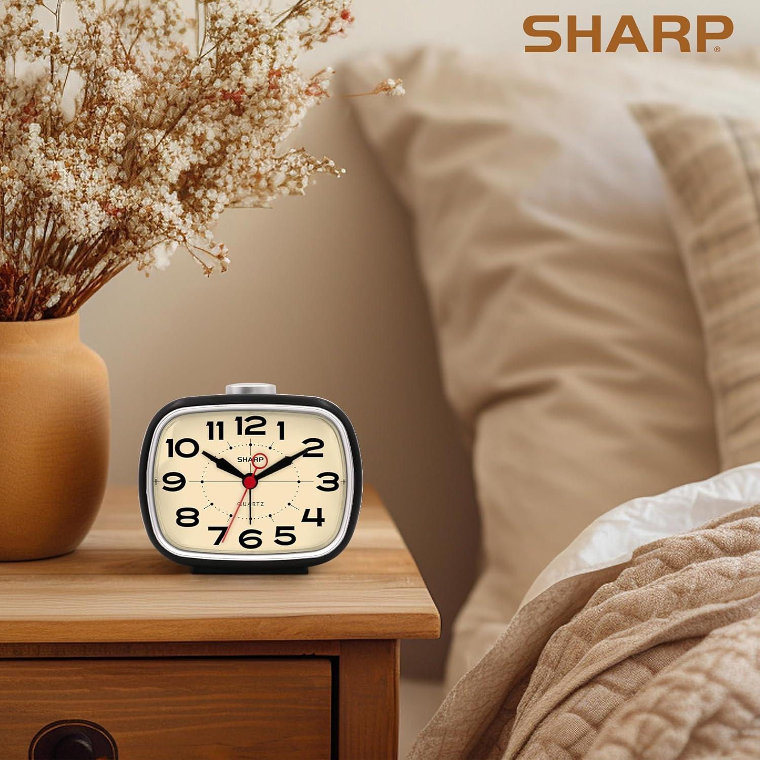 Reloj Despertador Analógico Retro Sharp - Silencioso y Compacto