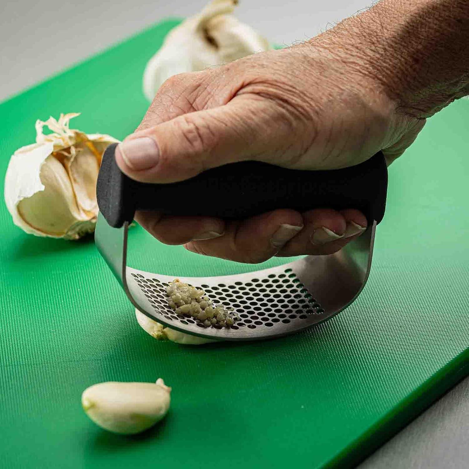 Prensa de Ajo Rocker TableCraft 12508 de Acero Inoxidable