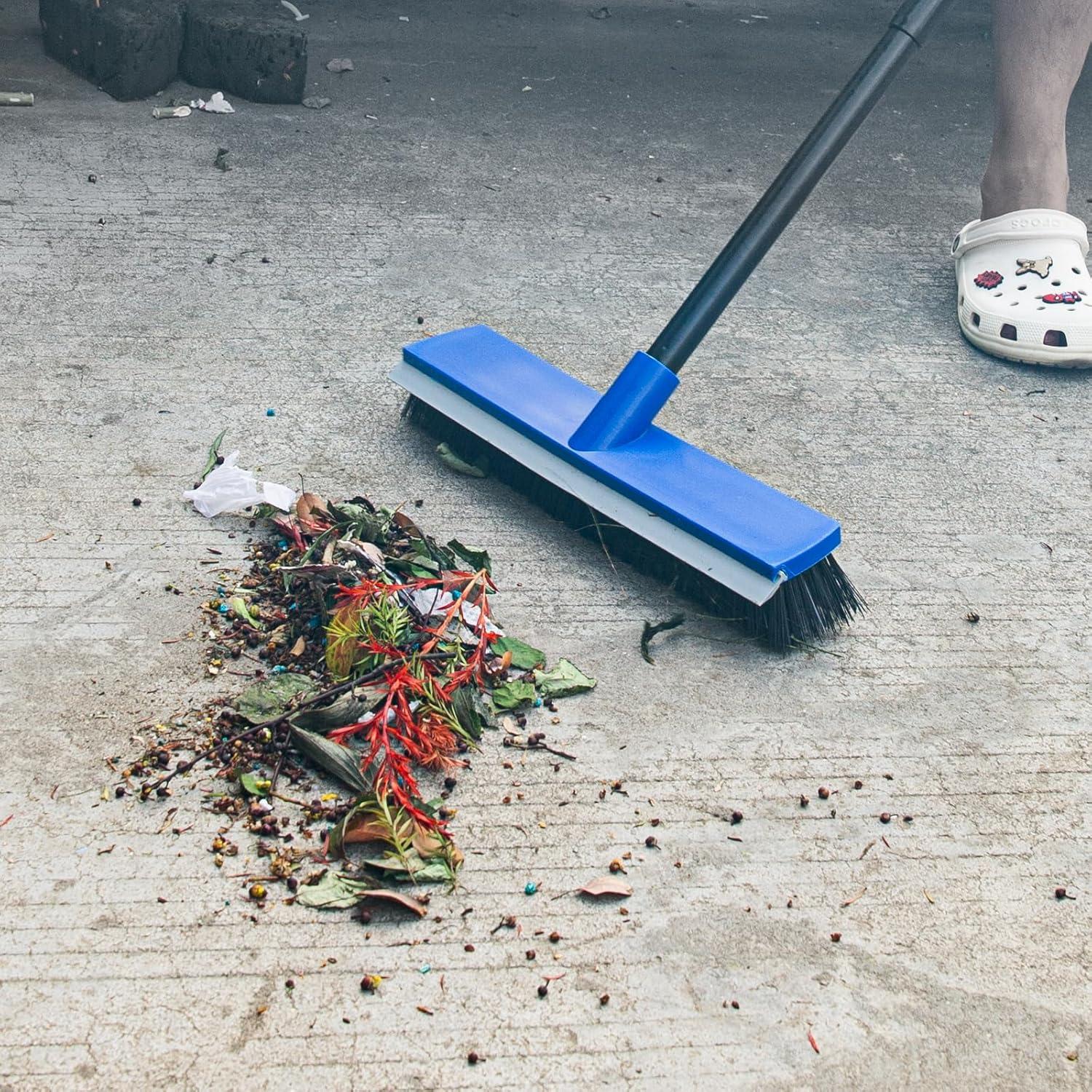 Escoba de empuje KeFanta 40.64 cm con rasqueta y cerdas duras