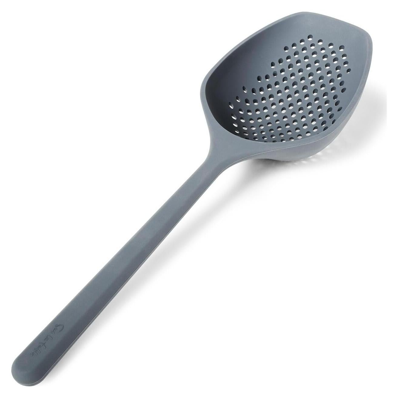 Cucharón Colador de Silicona Sur La Table, Gris, 0.45 kg