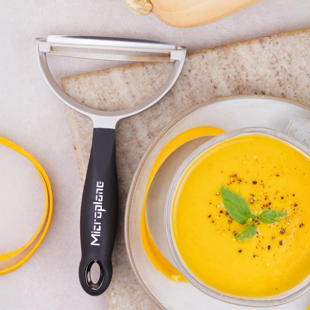 Pelador Microplane XL Profesional de Acero Inoxidable para Verduras y Frutas