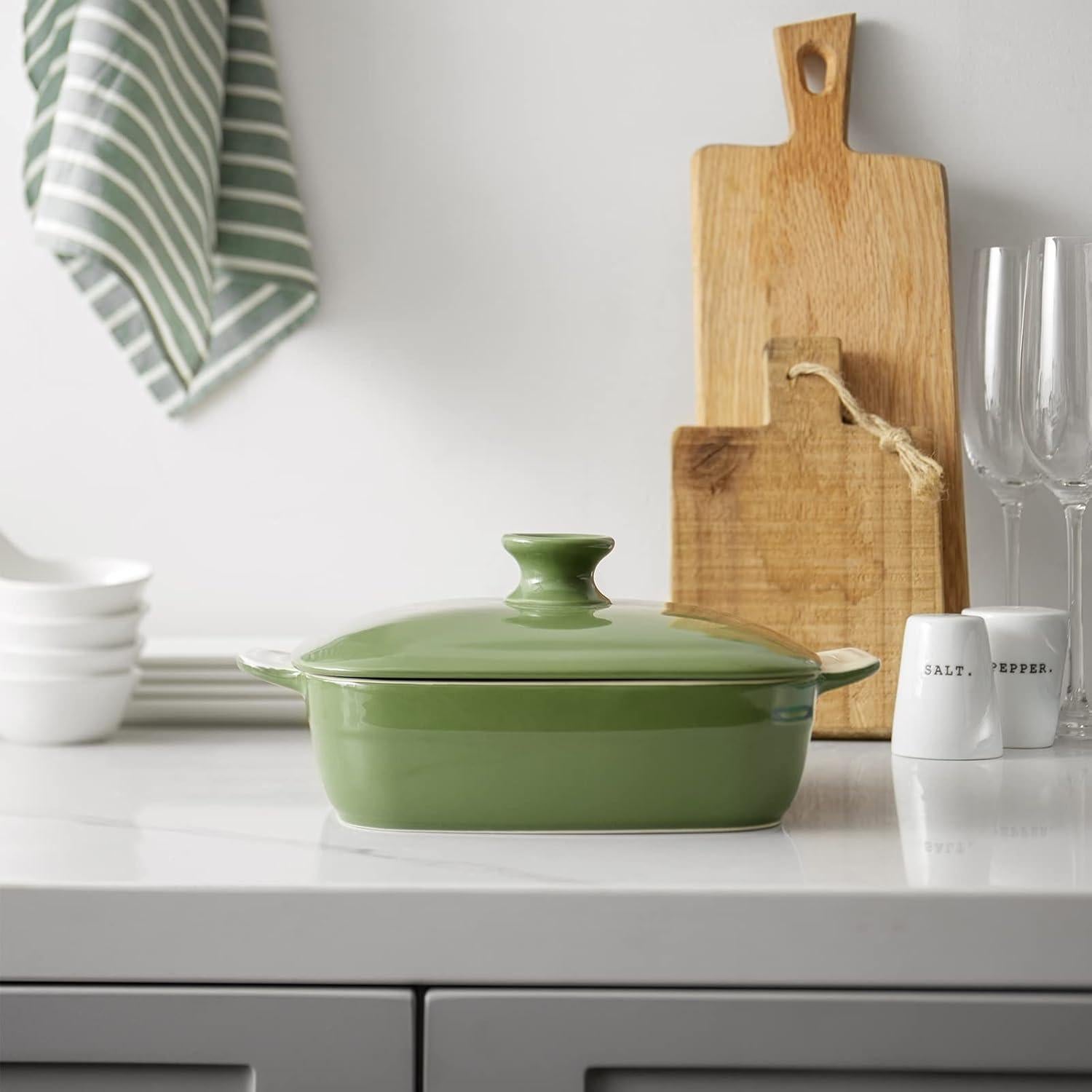 Plato para hornear DOWAN 1.5L cerámica verde con tapa