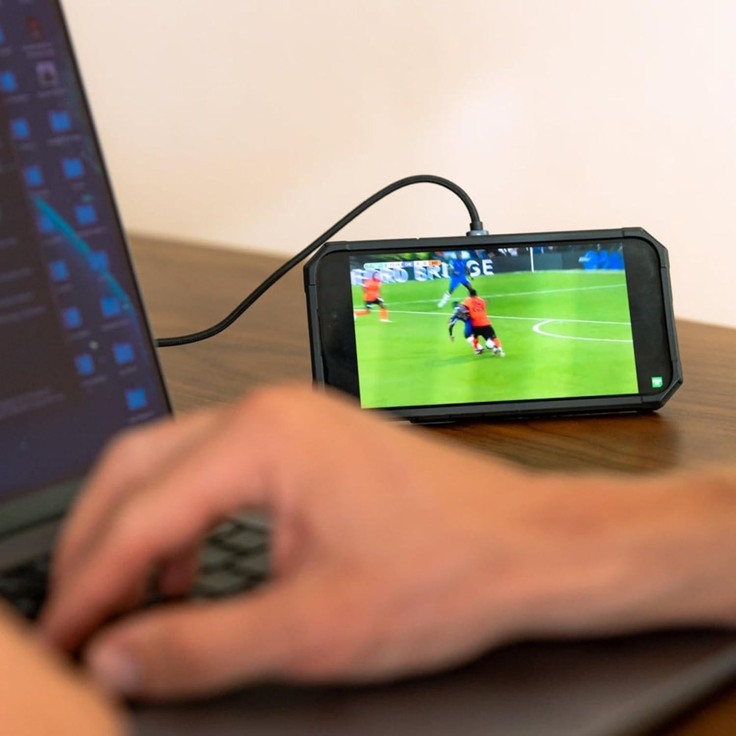 Cargador Inalámbrico Magnético Rokform 15W con Soporte