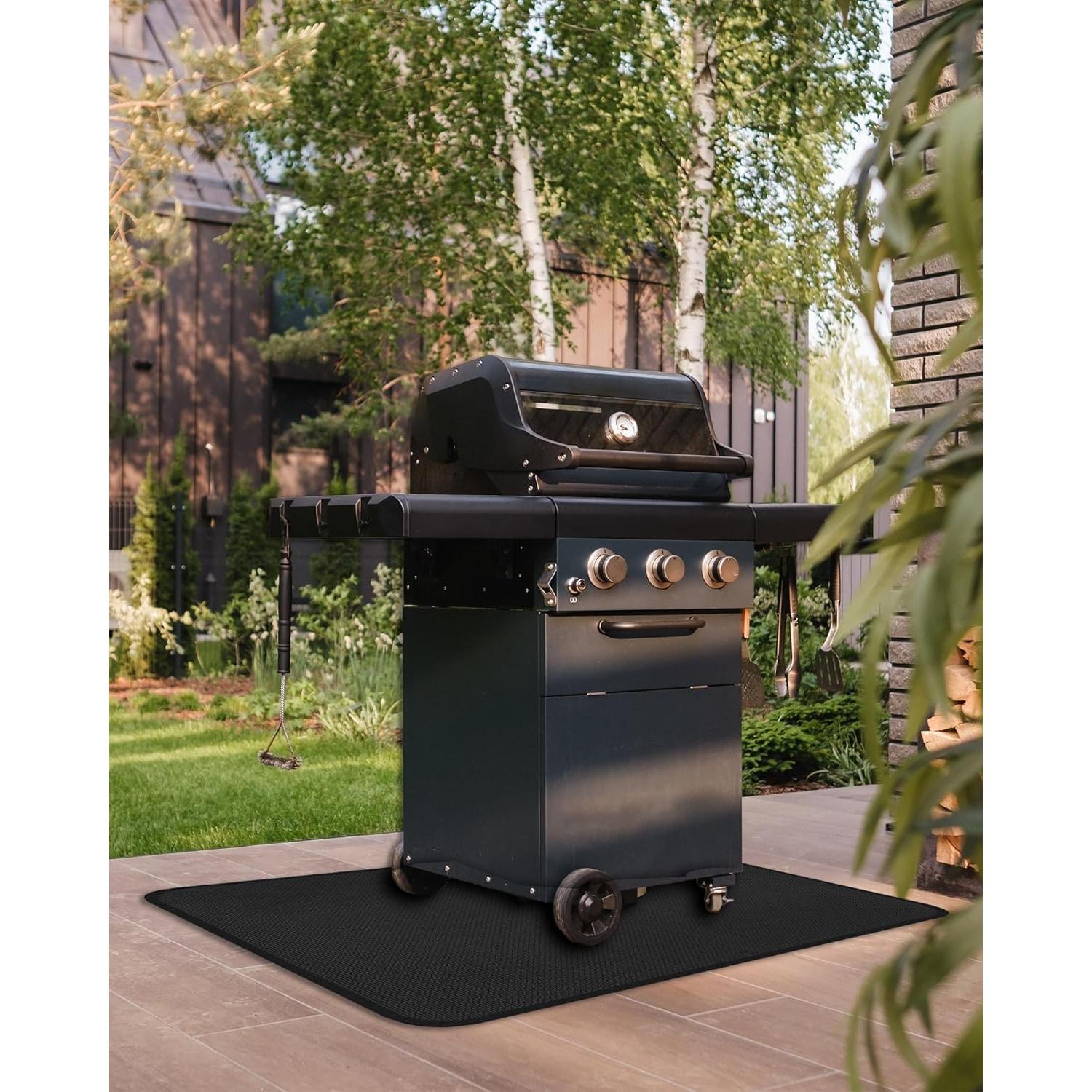 Juego de Parrilla JUIN: Alfombrilla Ignífuga y Guantes BBQ