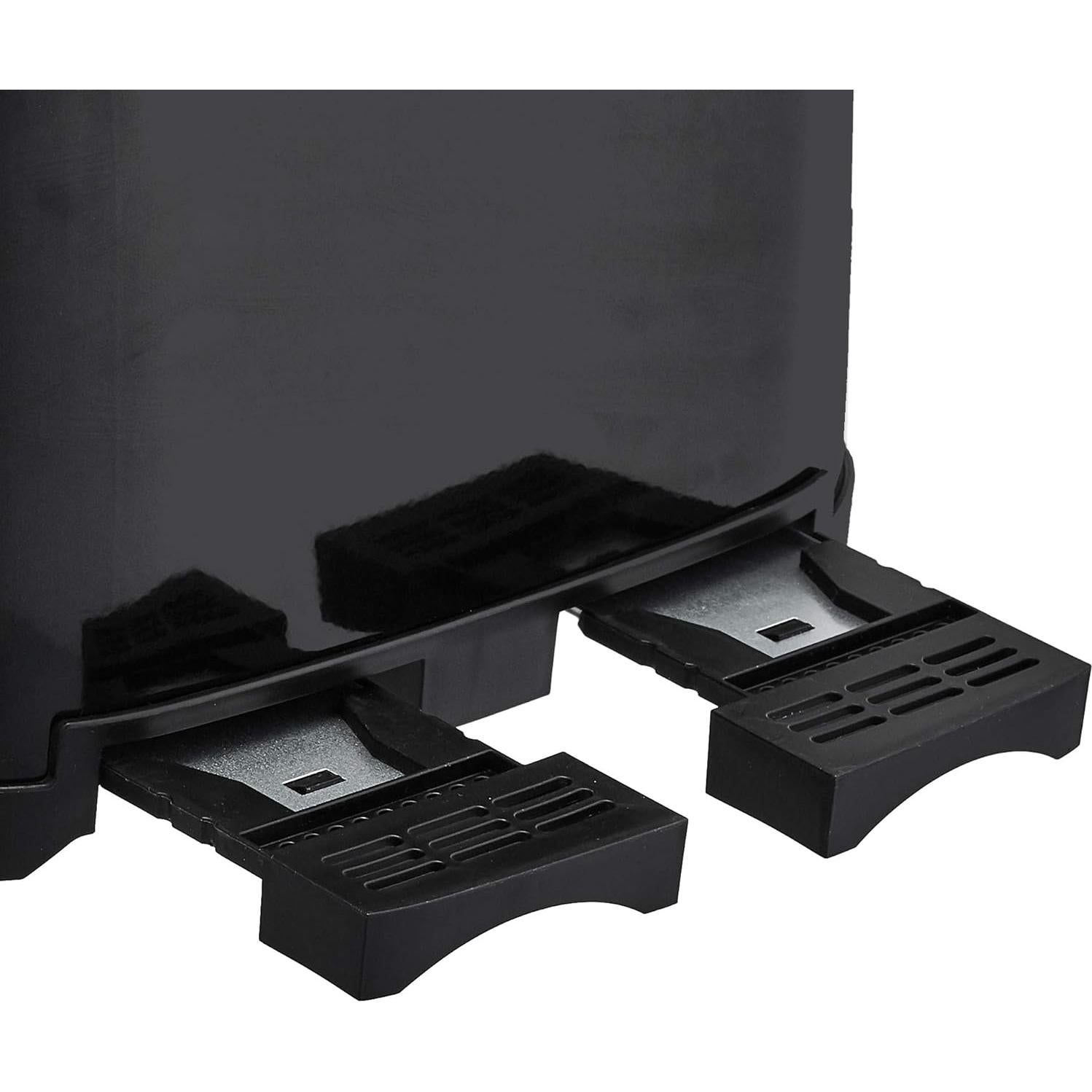 Tostadora de 4 Rebanadas Amazon Basics, 1600W, Negro